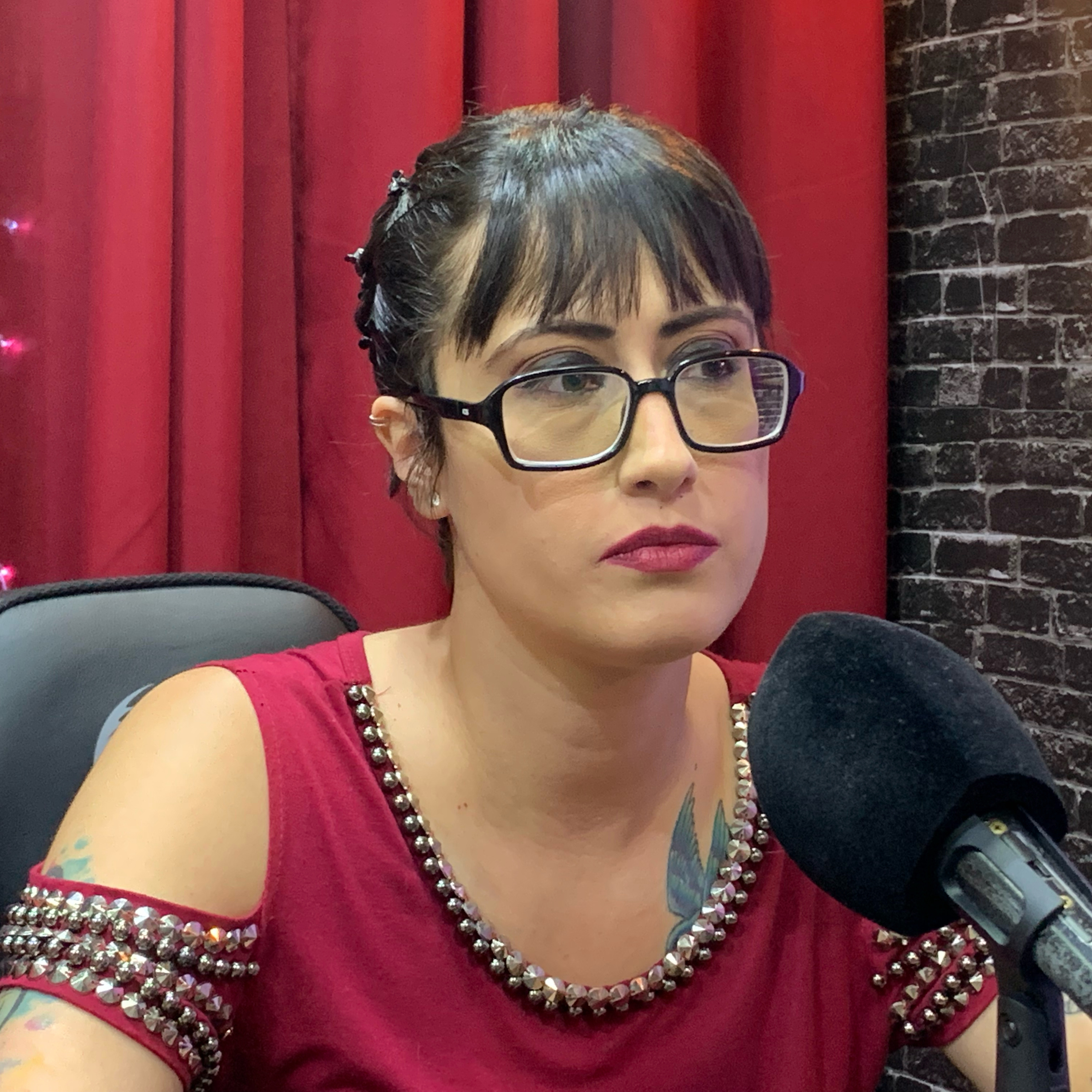 THAÍS SANTESI - PROJETO BASTÊ - RELAÇÕES ABUSIVAS, VIOLÊNCIA DOMÉSTICA E MAIS - Isto Não É #196 episode artwork