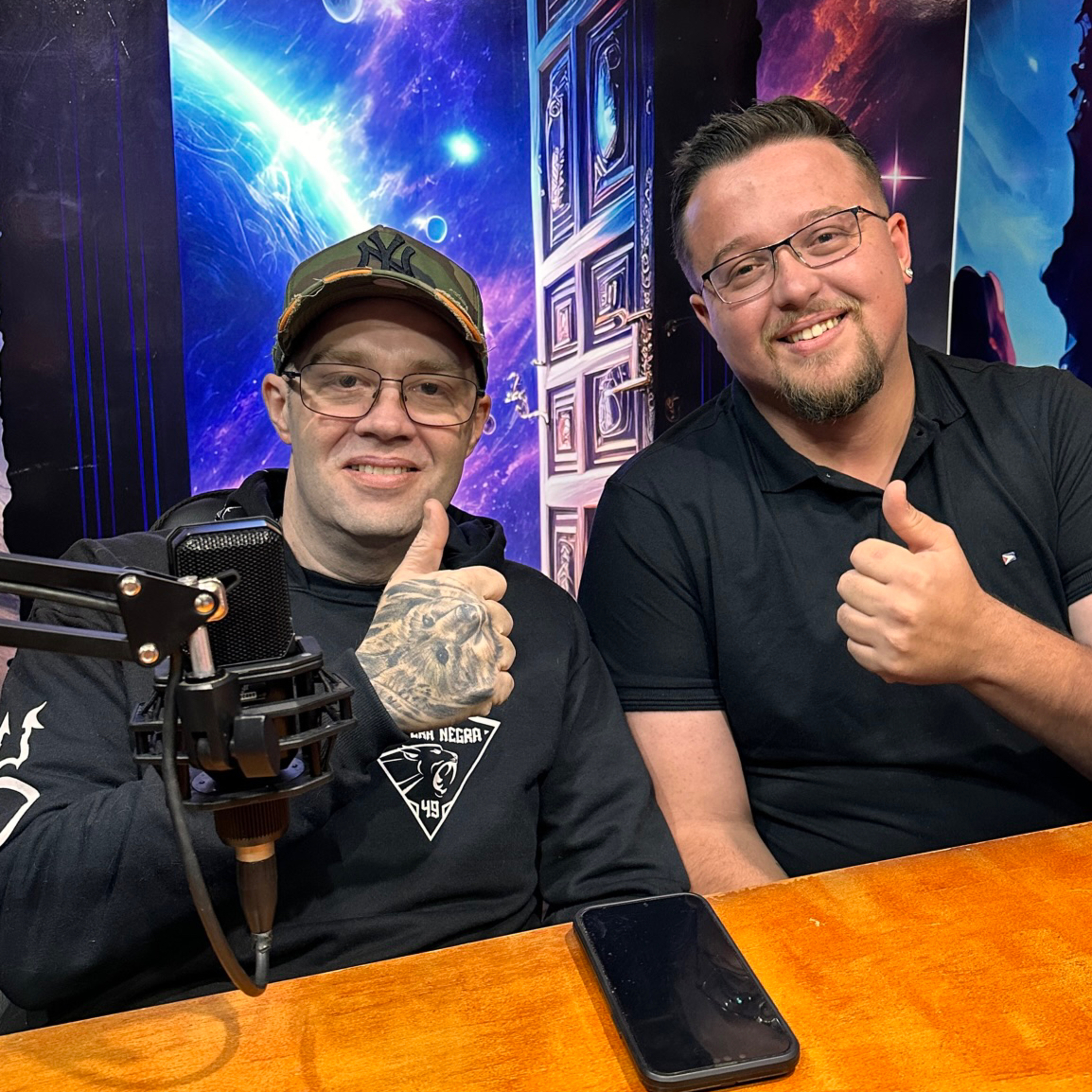 A QUIMBANDA NA ATUALIDADE - DANILO COPPINI E THIAGO CASAREJOS - Isto Não É #416 episode artwork