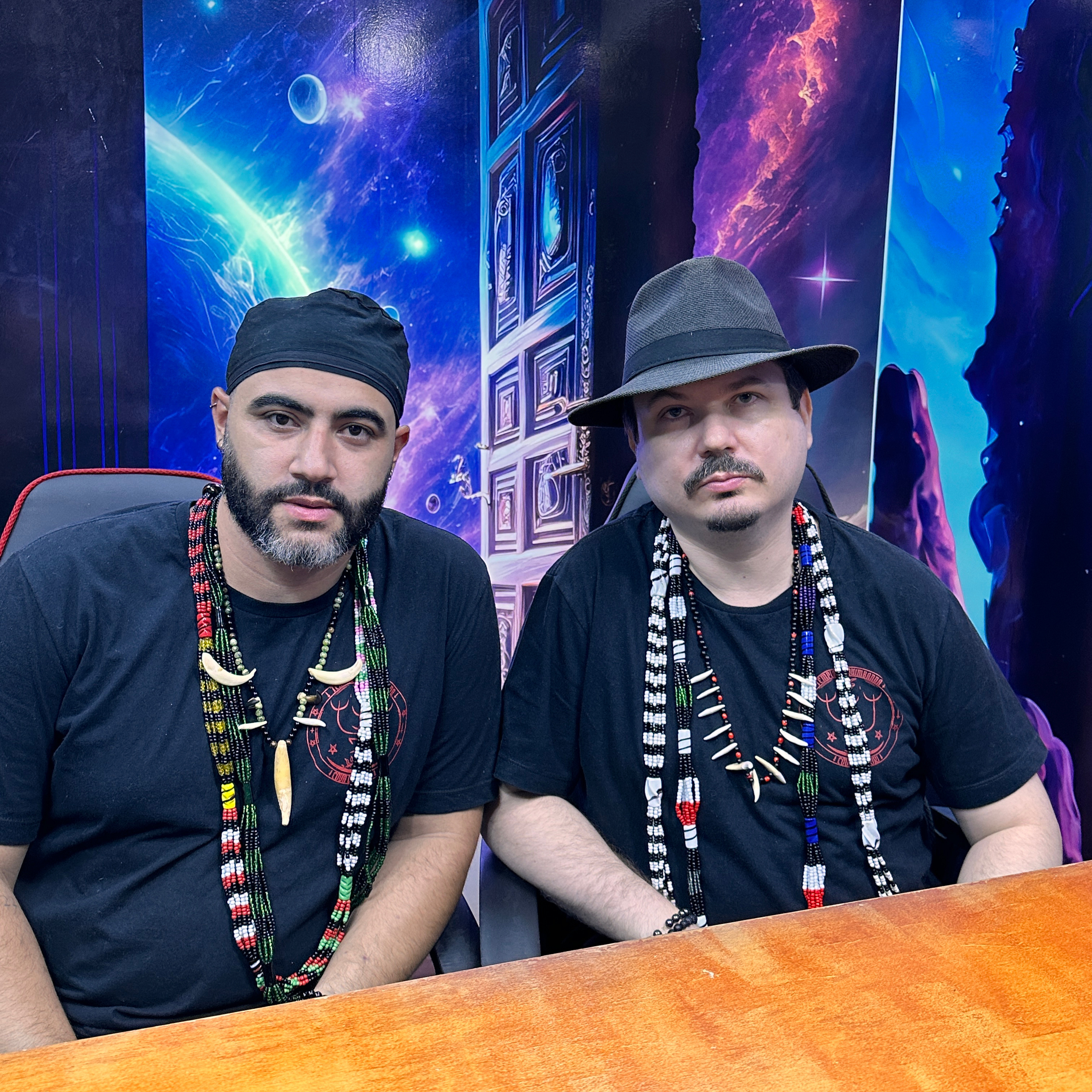 QUIMBANDA NAGÔ E MUSSURUMIM - DOUGLAS RAINHO E JUAN OLIVEIRA - Isto Não É #435 episode artwork