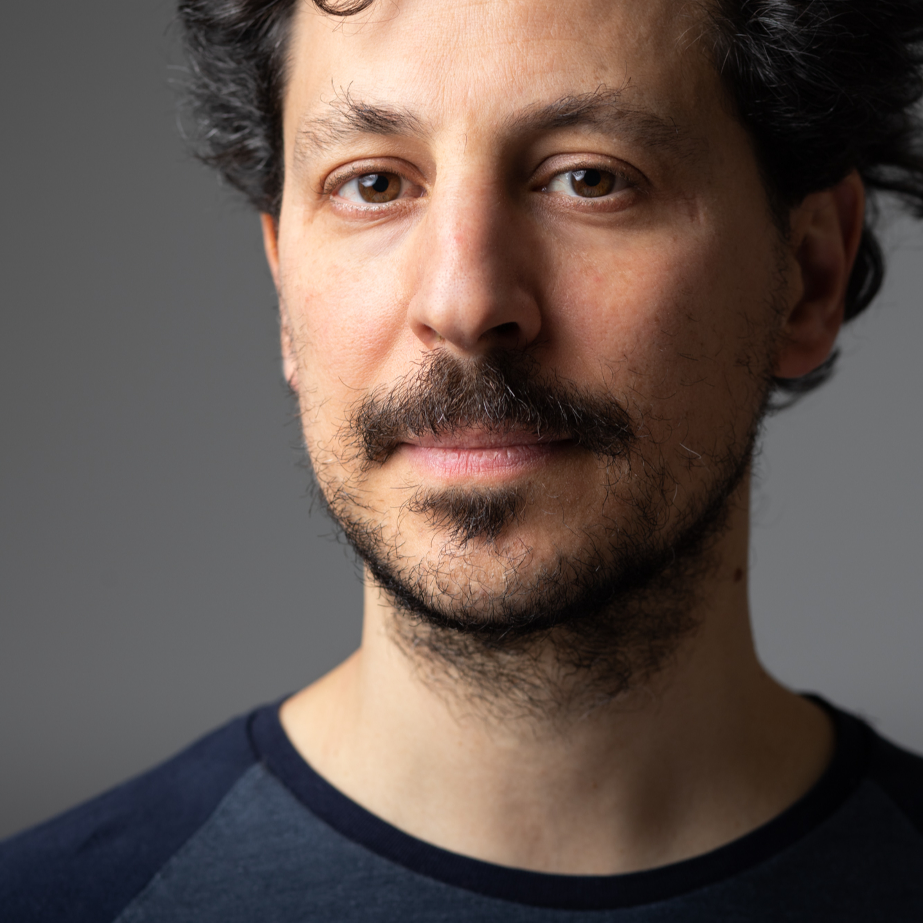 Mario Efron " Manejar la técnica no garantiza hacer una buena fotografía". Argentina episode artwork