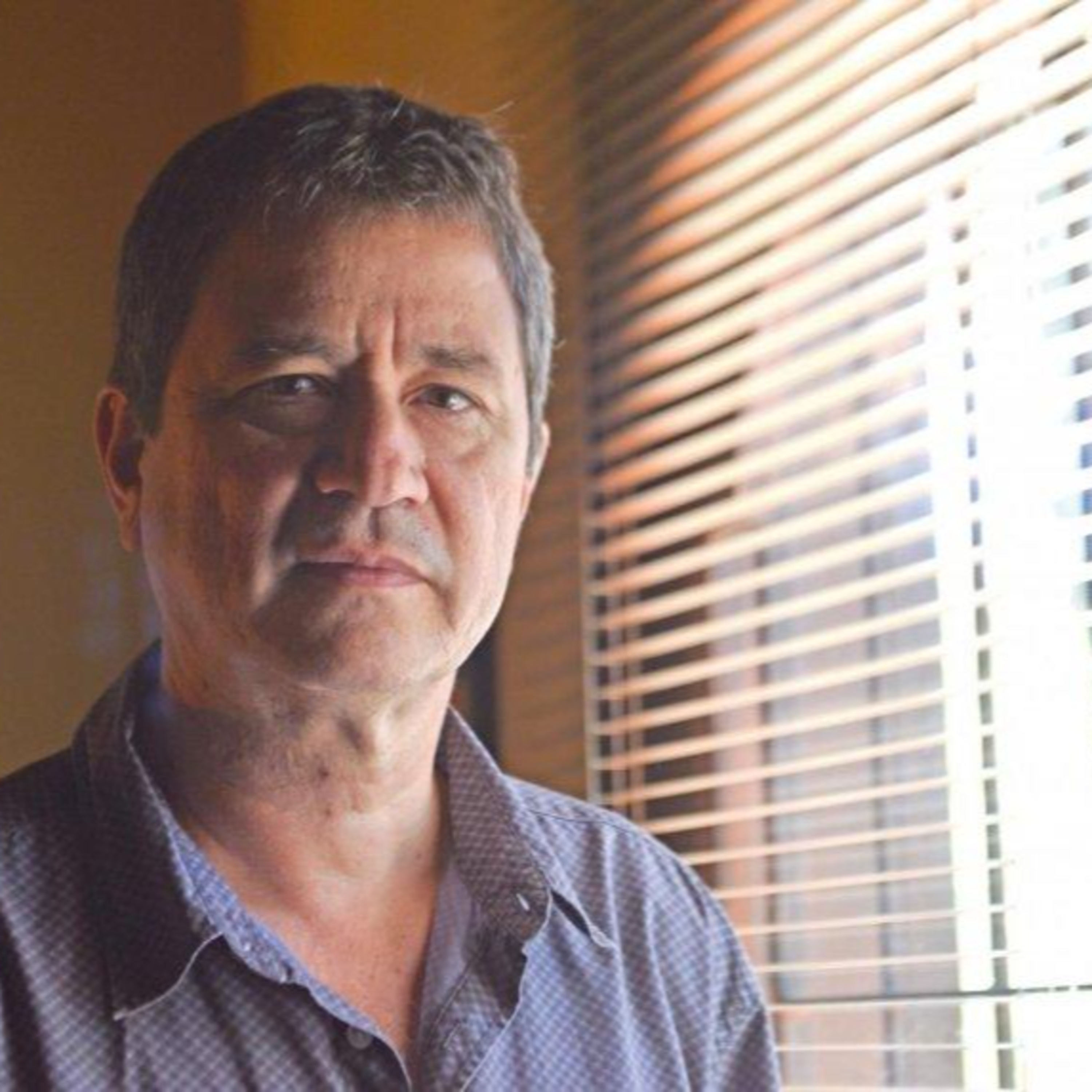 Fernando Allen "Me interesa muchísimo lo que no se ve" Paraguay episode artwork