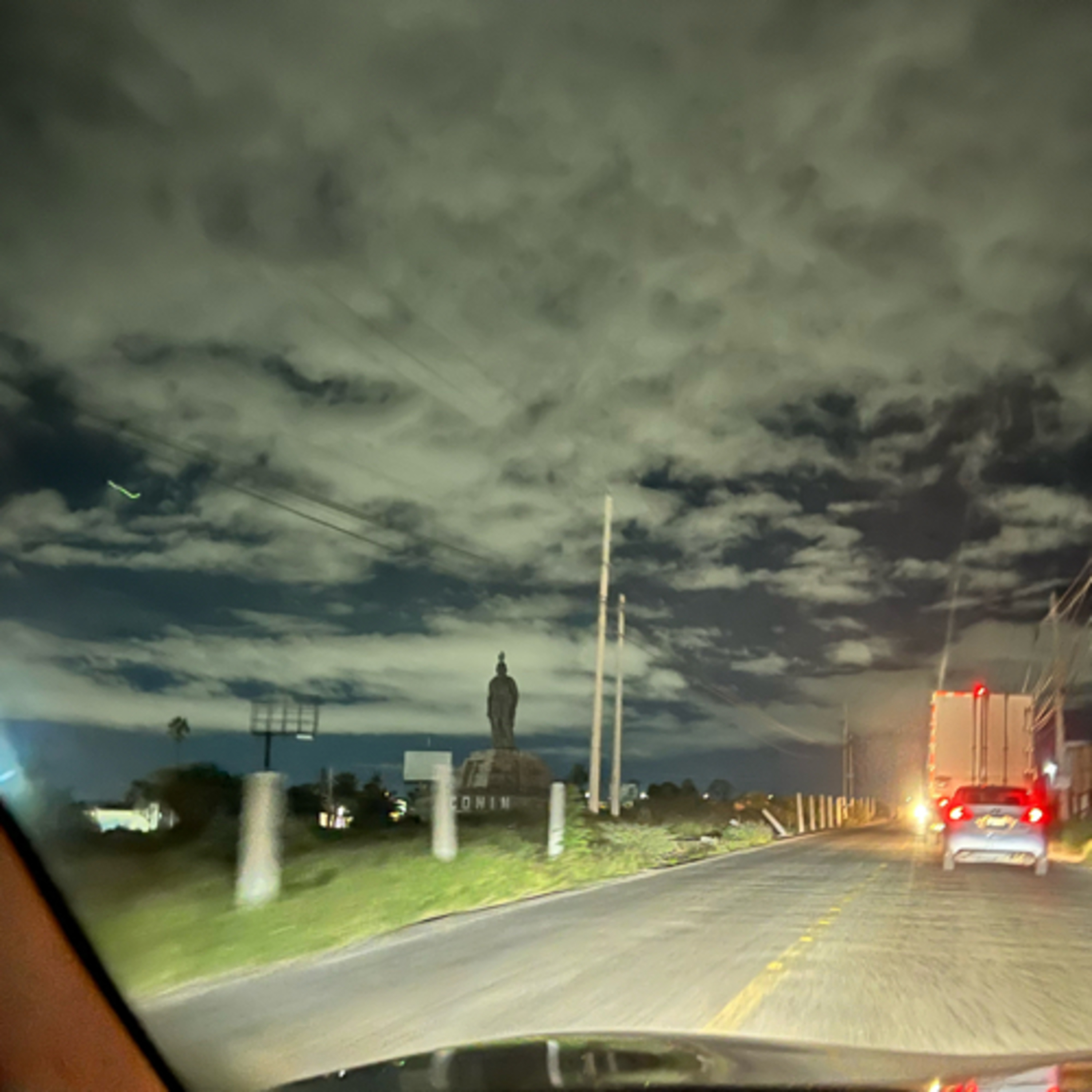 3.- Lluvia de noche con truenos / Rain  episode artwork