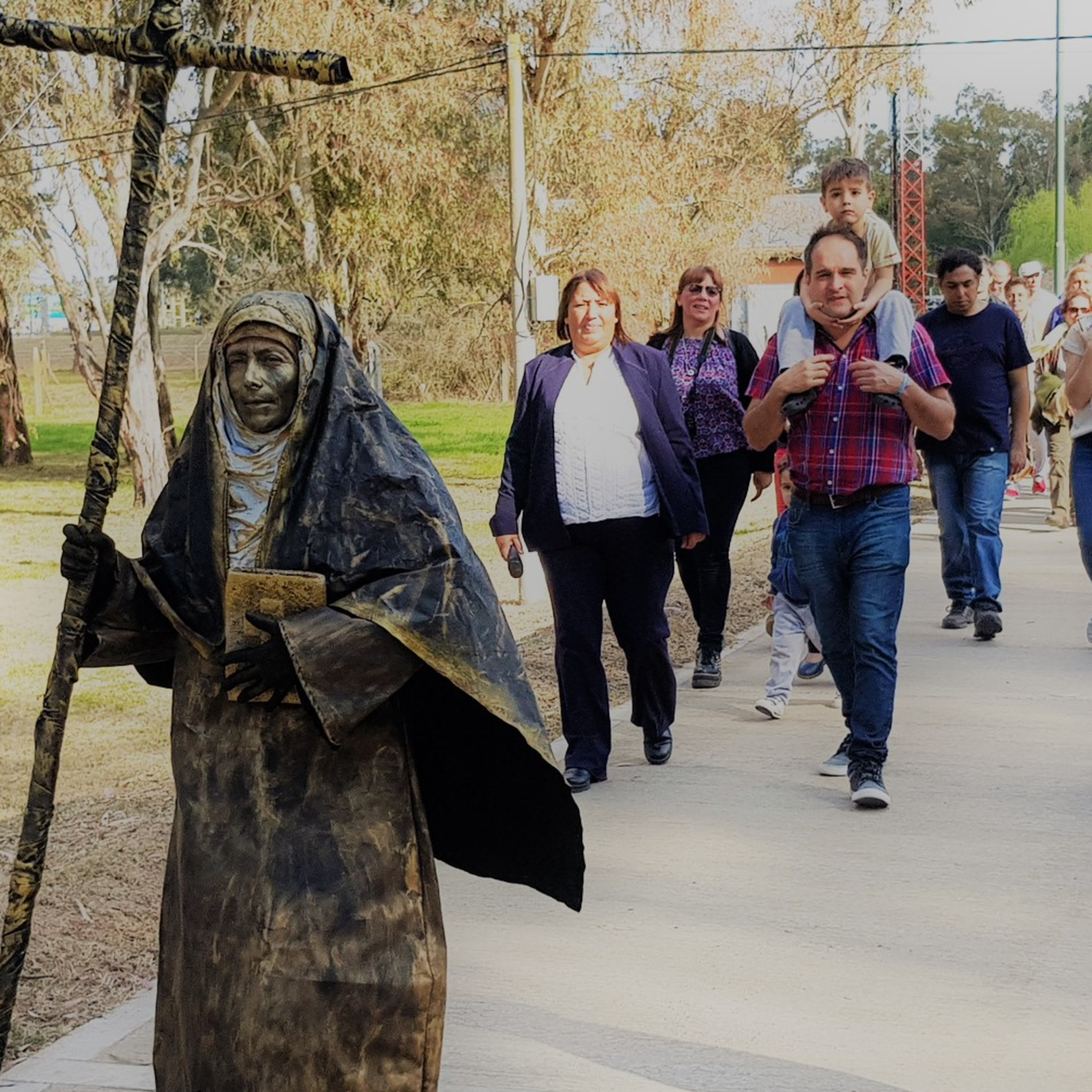 El camino de Mama Antula, Raul Lambert