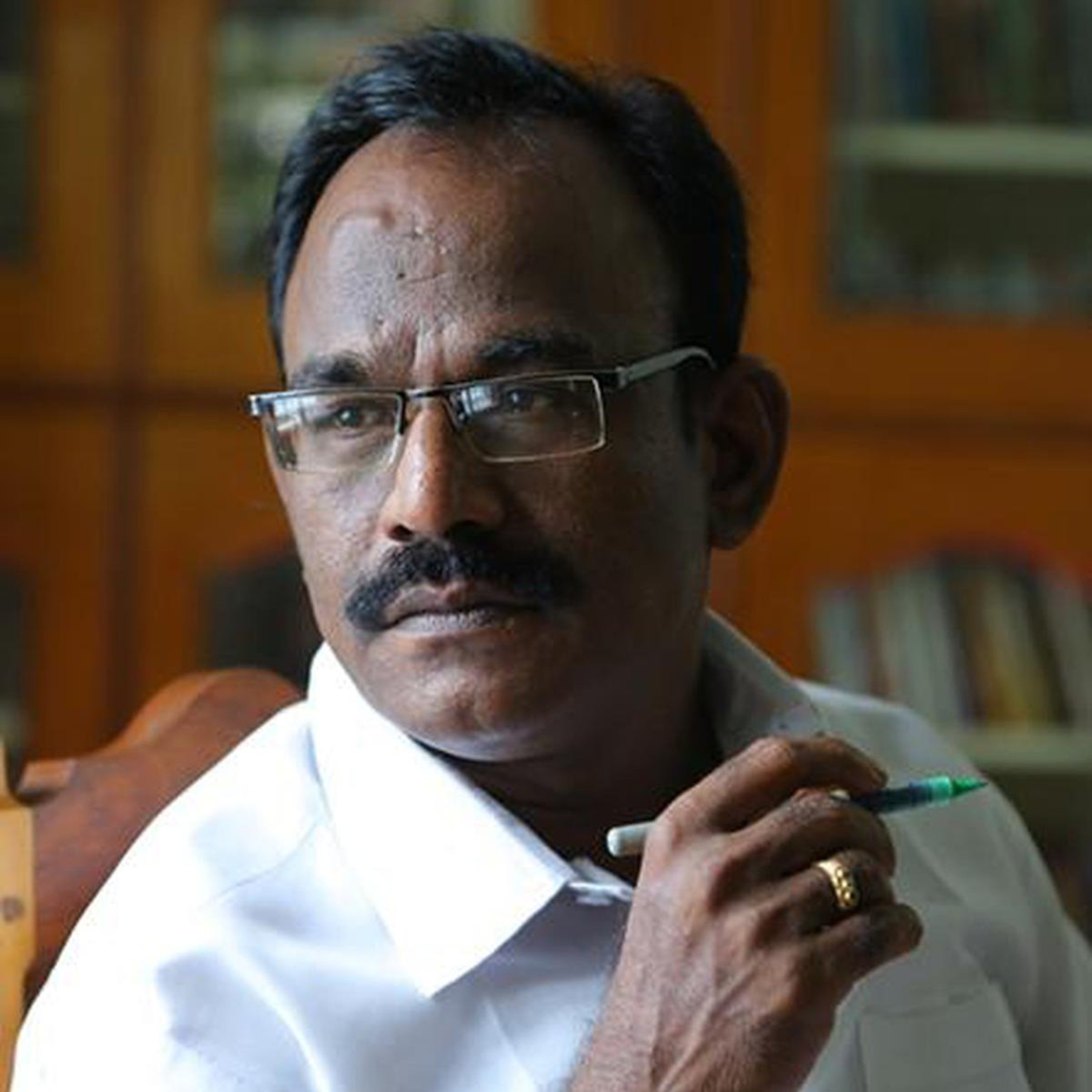 ஆதியின் குரலில் அற்புதக் கதைகள்