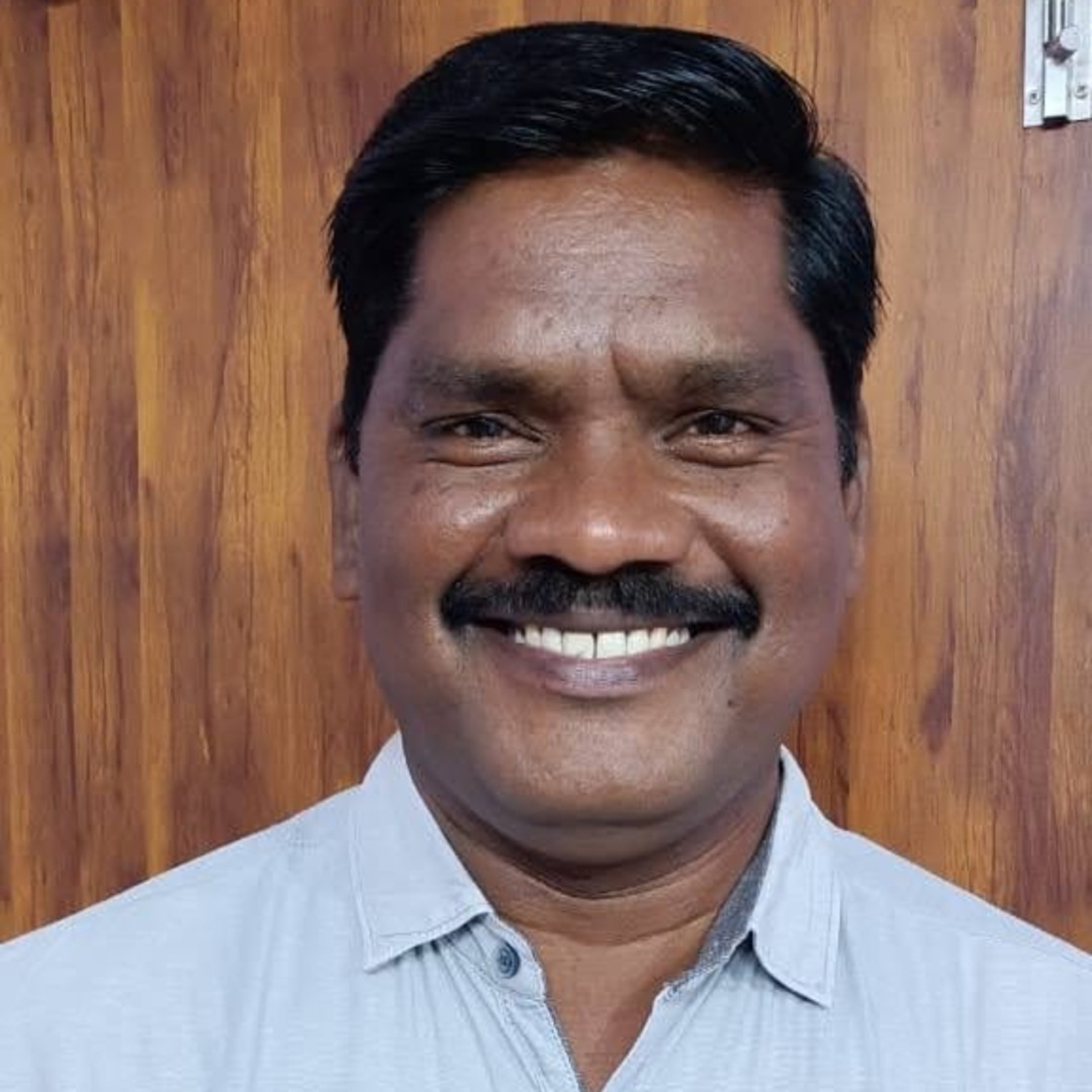 இடைவேளை-நாவல்.எழுதியவர்.சுப.வீரபாண்டியன்.வாசிப்பவர்.ஆதிசிவன்.பாண்டிச்சேரி.தொ.எண்.9360746310. episode artwork