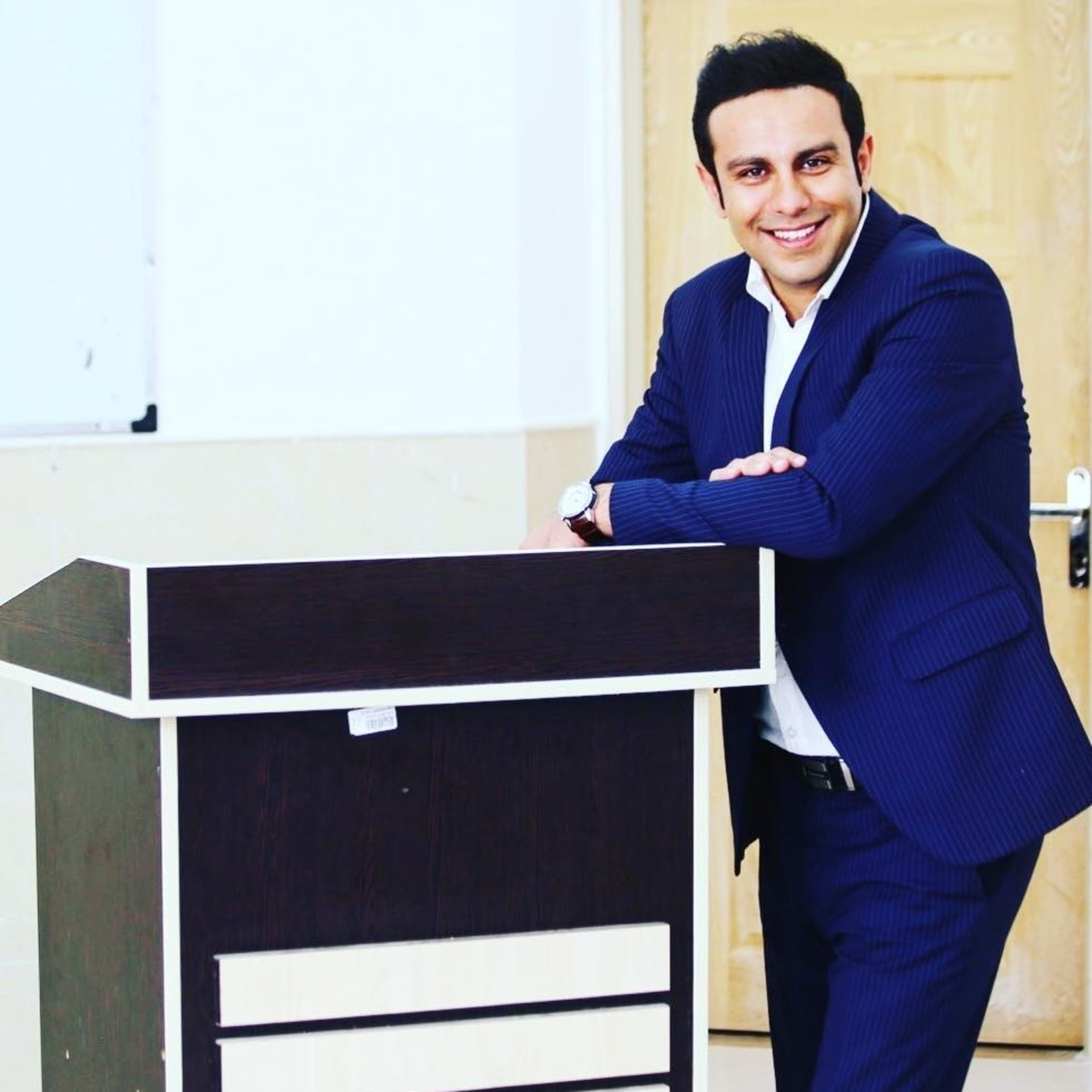 کاور اعتماد بنفس کاذب مدیران