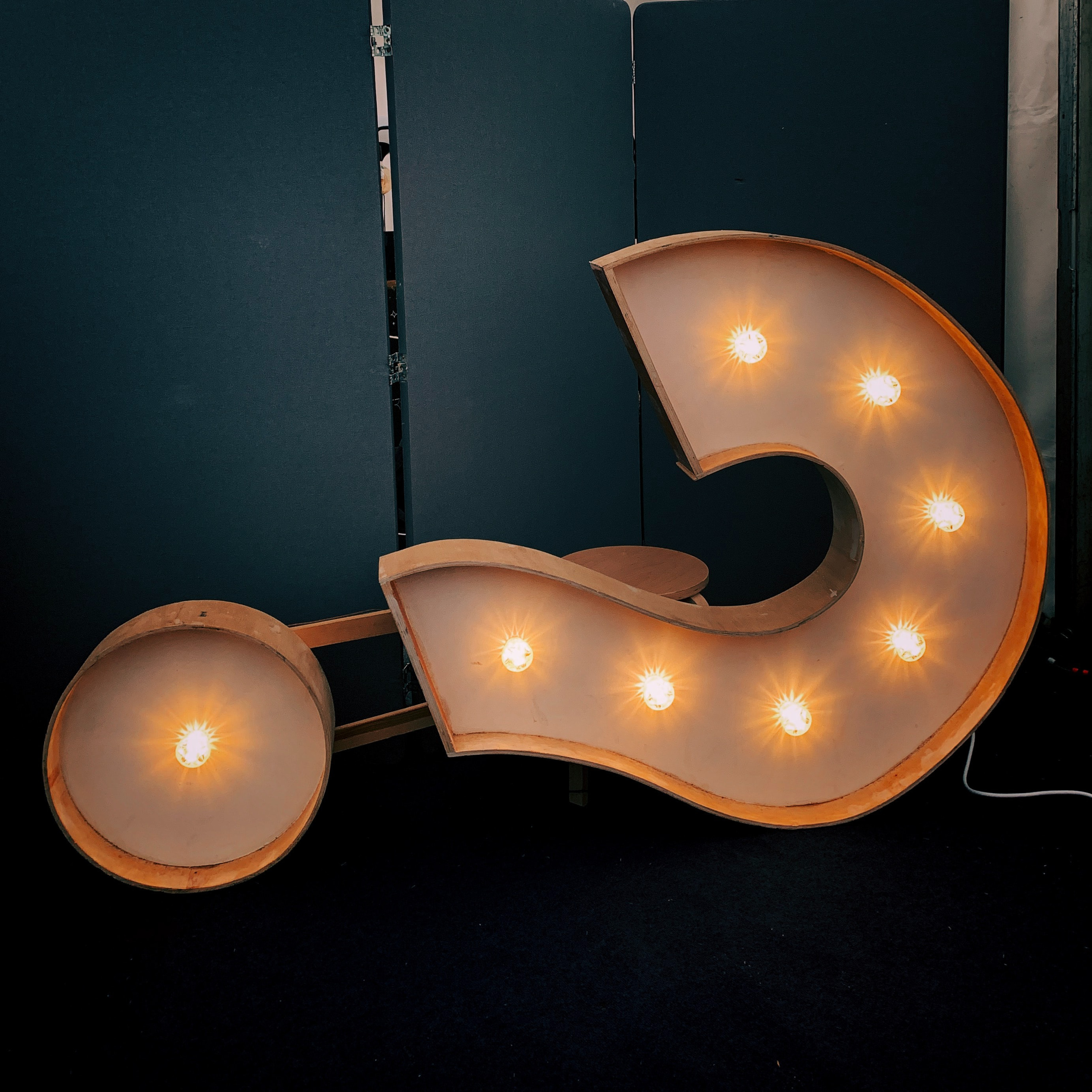 9. Ev