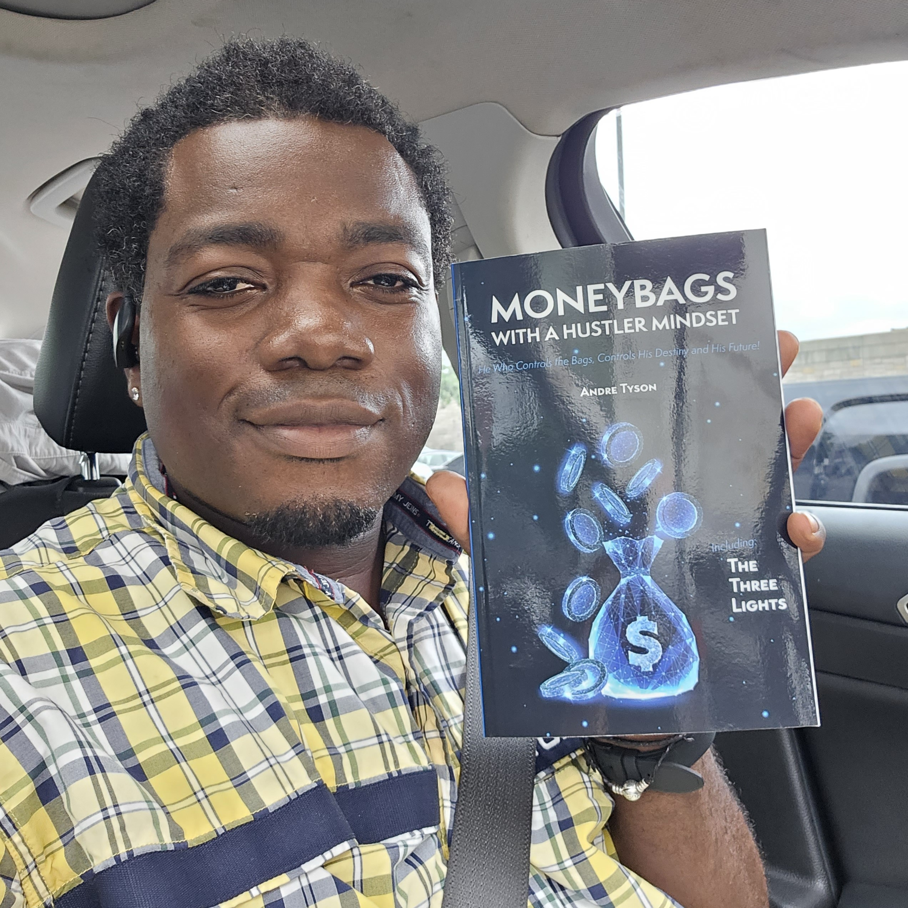 This is a promo for my new book. Moneybags with a Hustler Mindset 💪 😎. 