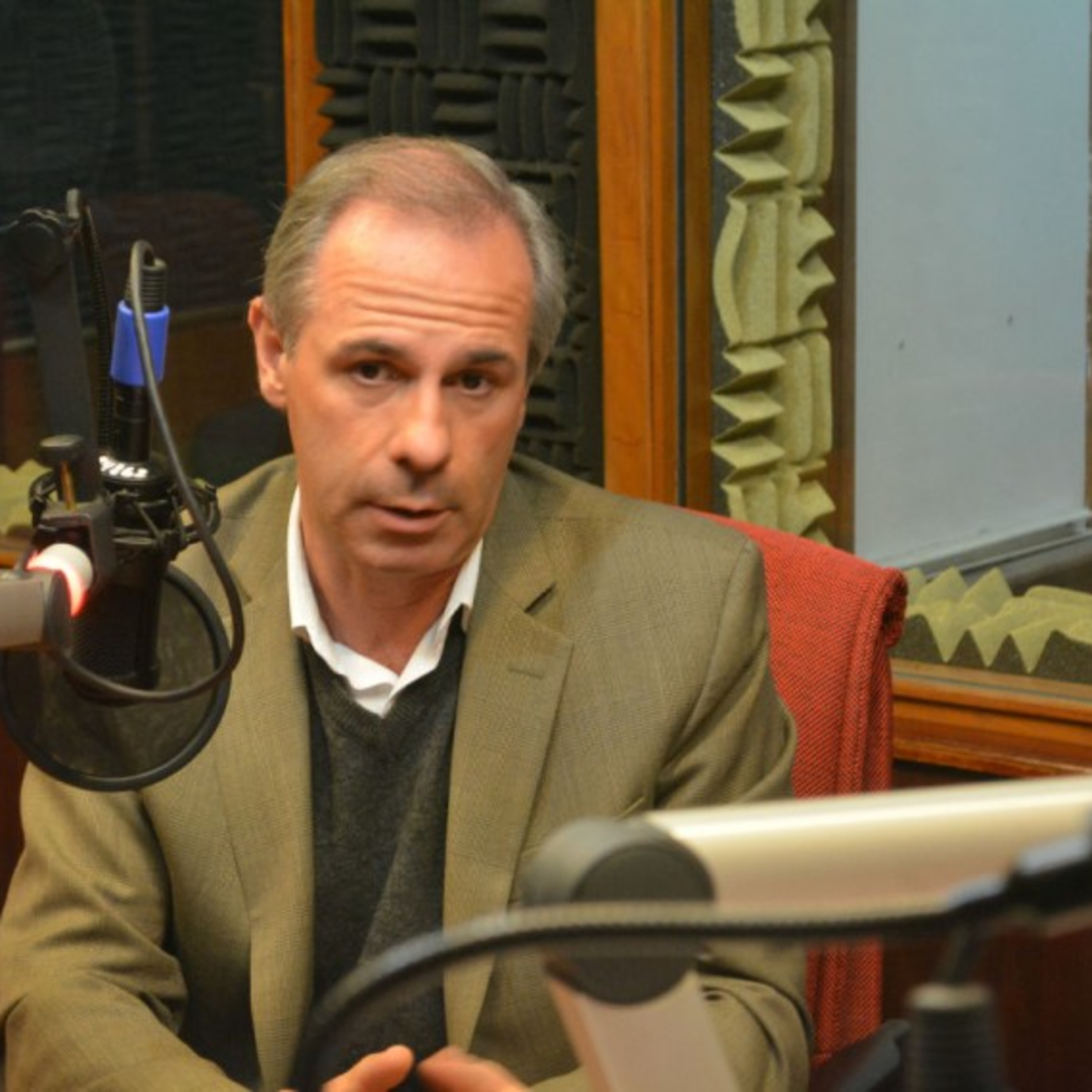 Grecco: estamos en pleno proceso de análisis de la ley de urgencia episode artwork