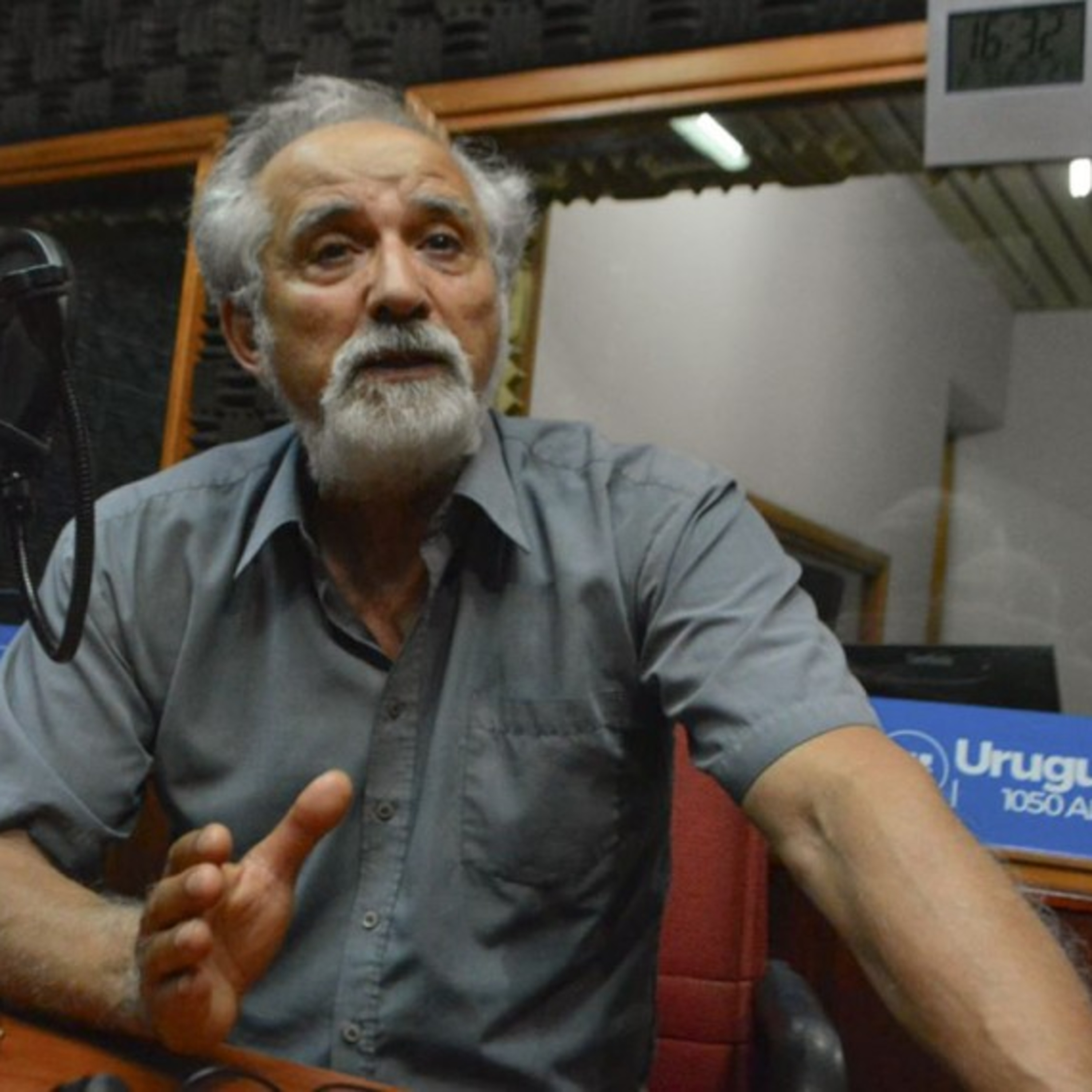 Raúl Olivera: "Es un libro que compara la justicia con un bandoneón" episode artwork
