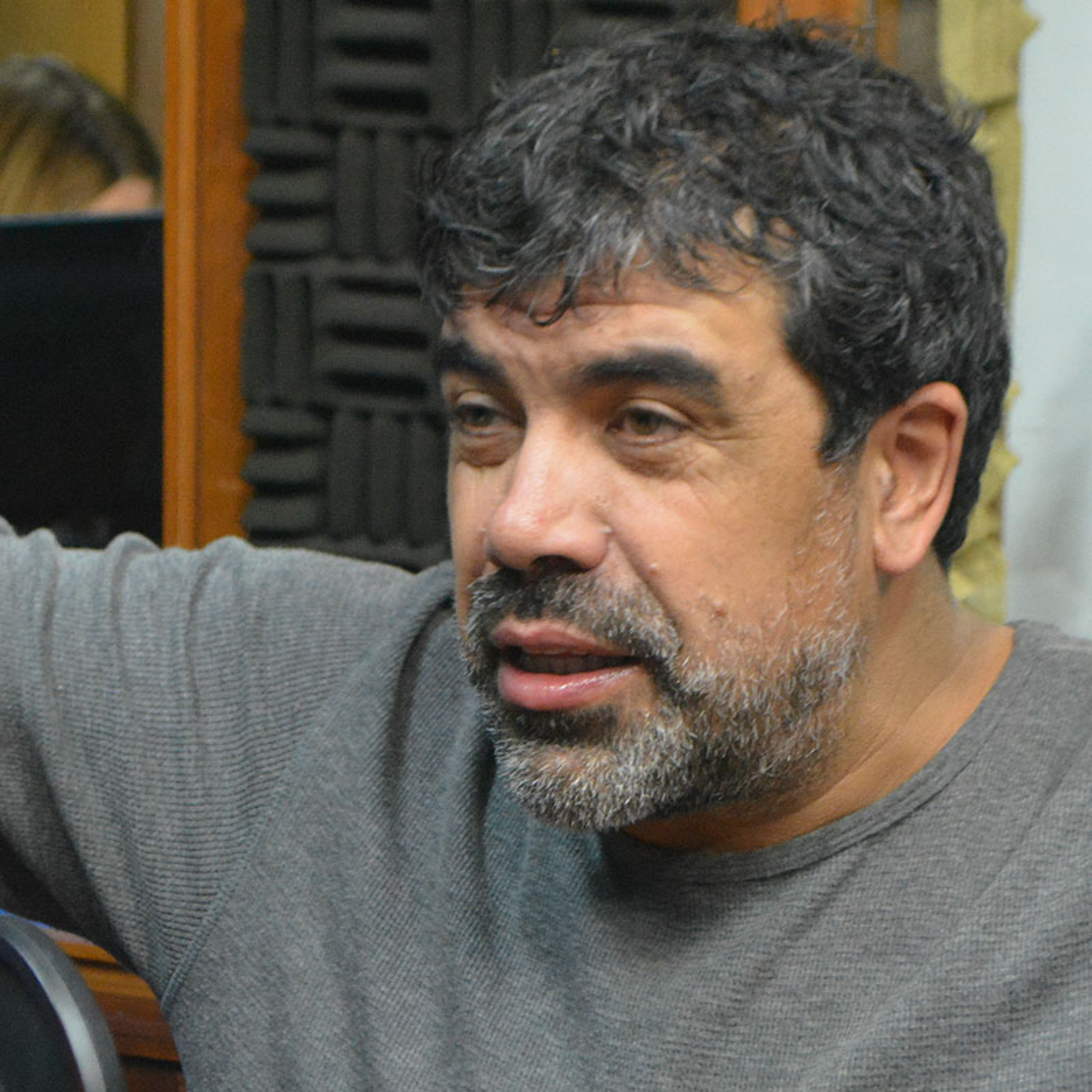 Andrade: el rol del FA en la oposición es evitar recortes de conquistas  episode artwork