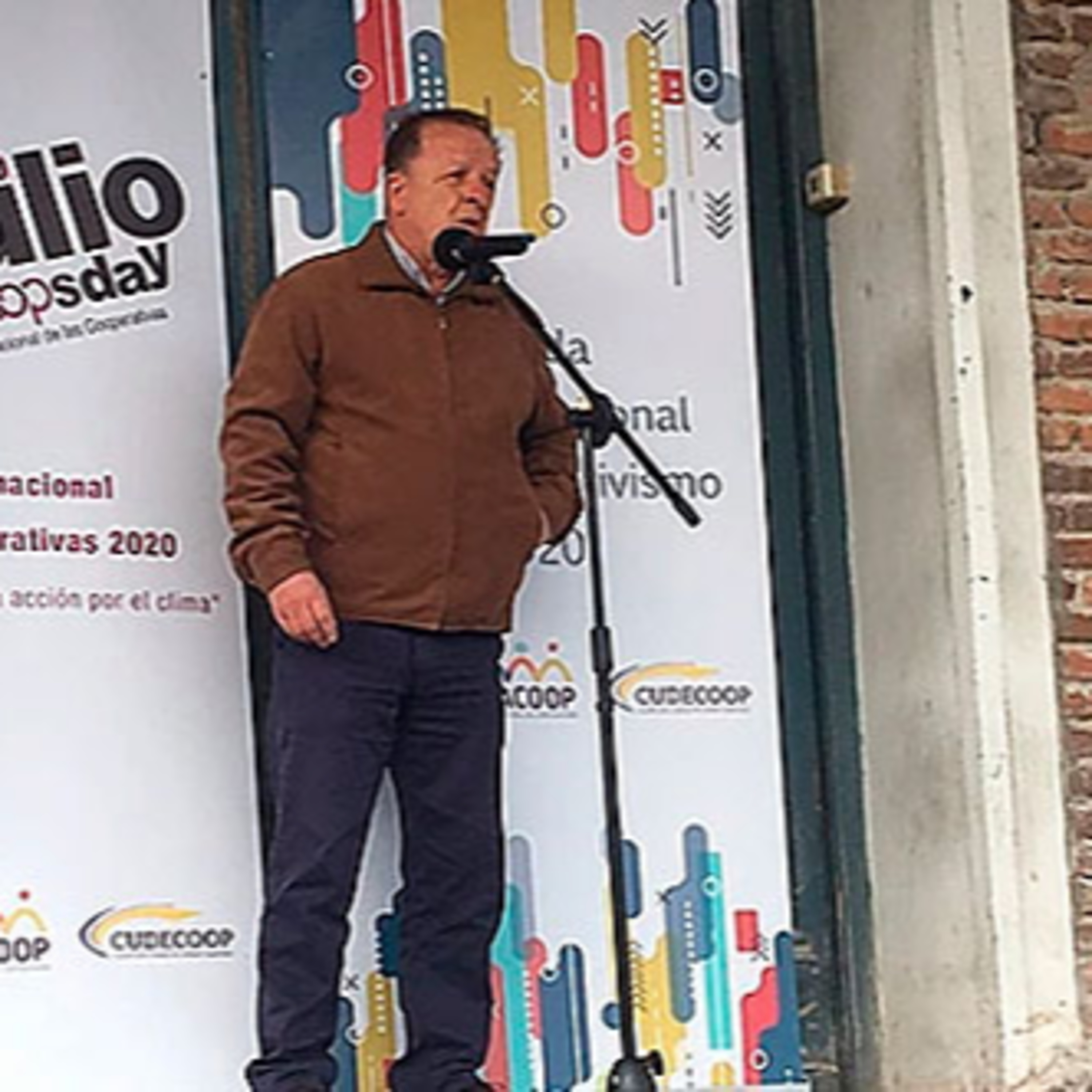 “Las cooperativas están sufriendo”, dijo director de Inacoop episode artwork