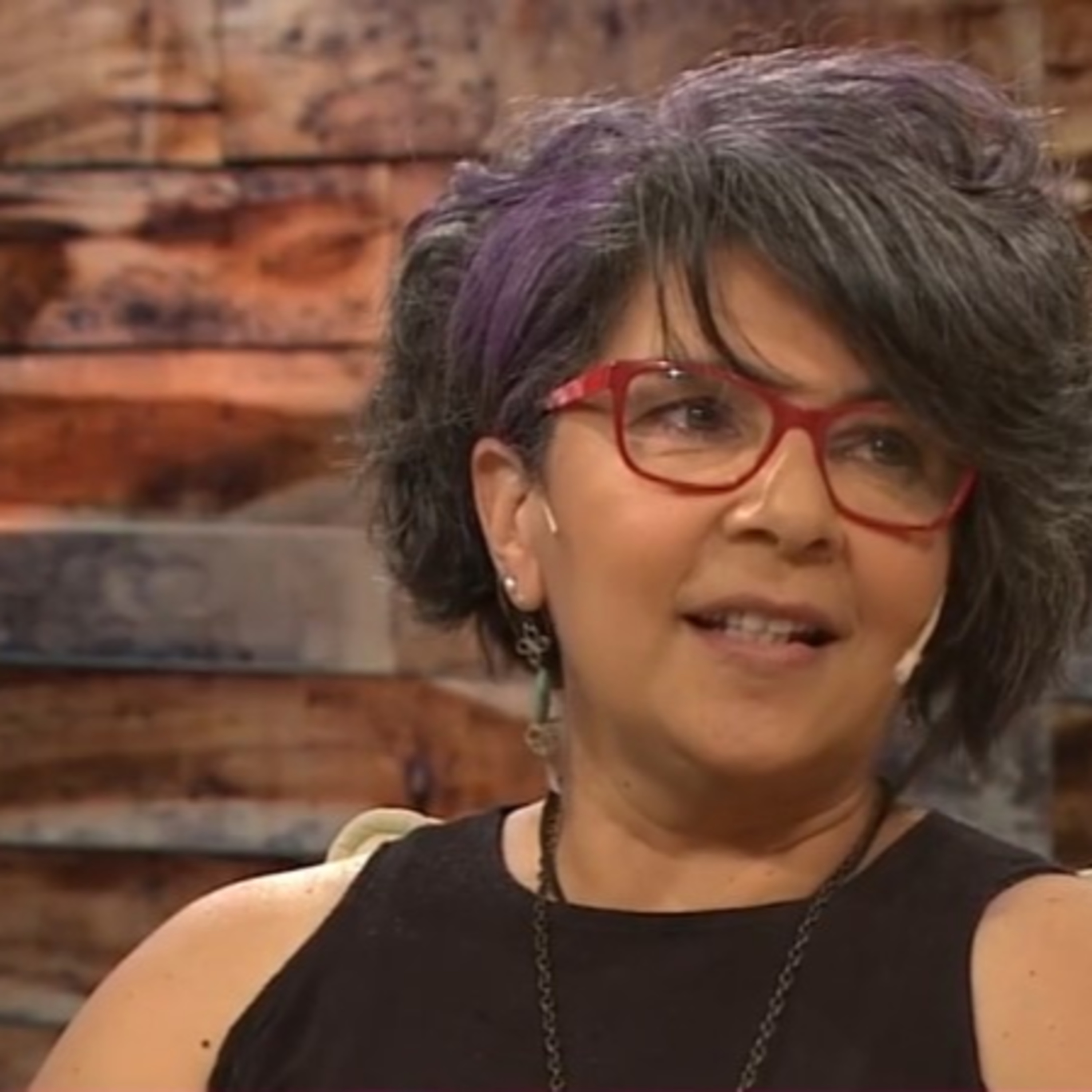 Entrevista con la motivadora de ahorro y finanzas Mónica Guillén: “No puede ser que pagues 400 pesos por que te pongan un taco Fisher” episode artwork