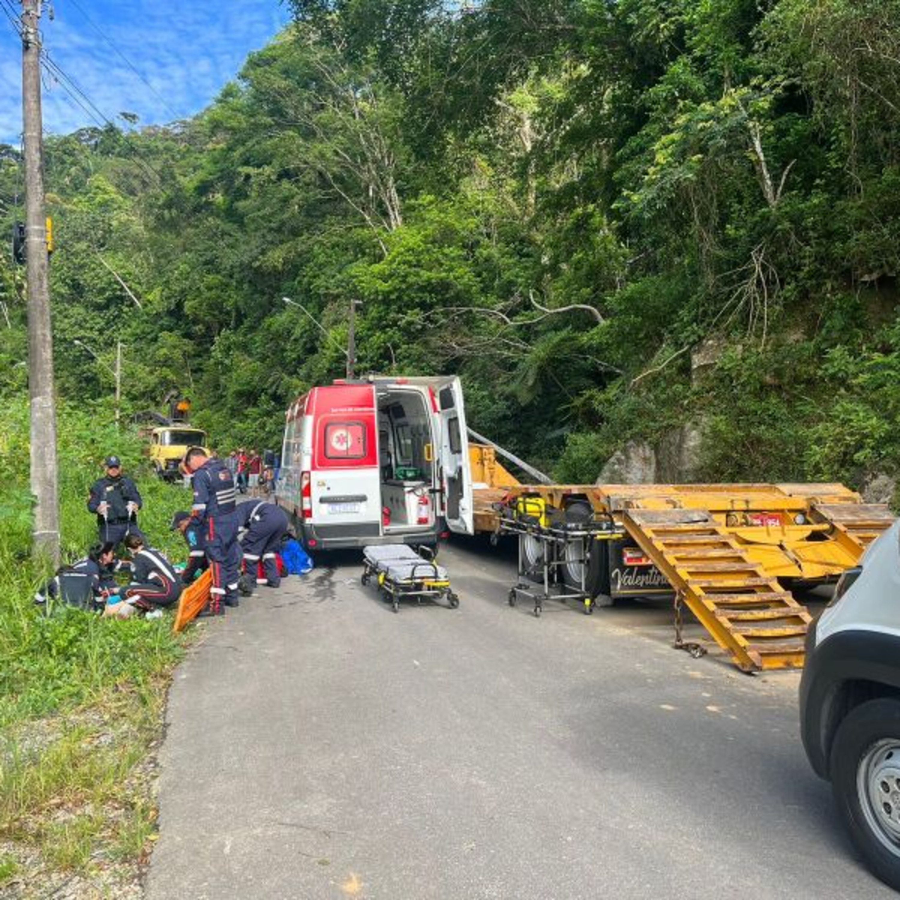 Acidente deixa motociclista em estado grave, corpo de homem é encontro no rio e mais episode artwork