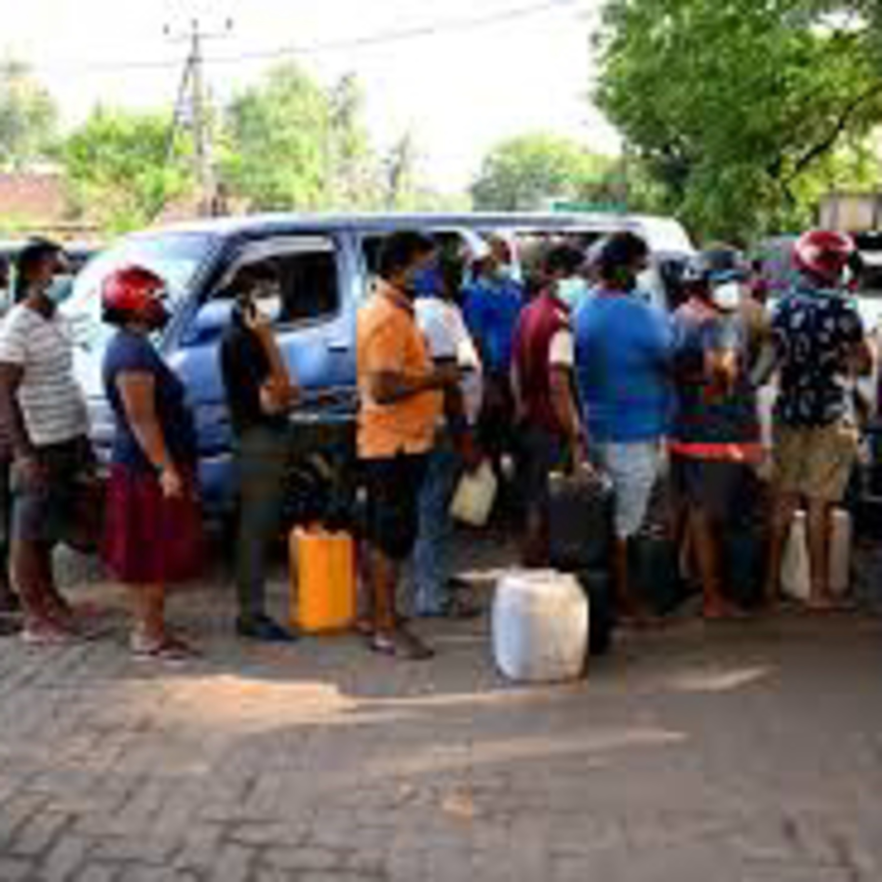 இலங்கையில் எரிபொருள்களின் விலை பாரியளவில் அதிகரிப்பு ⛽️