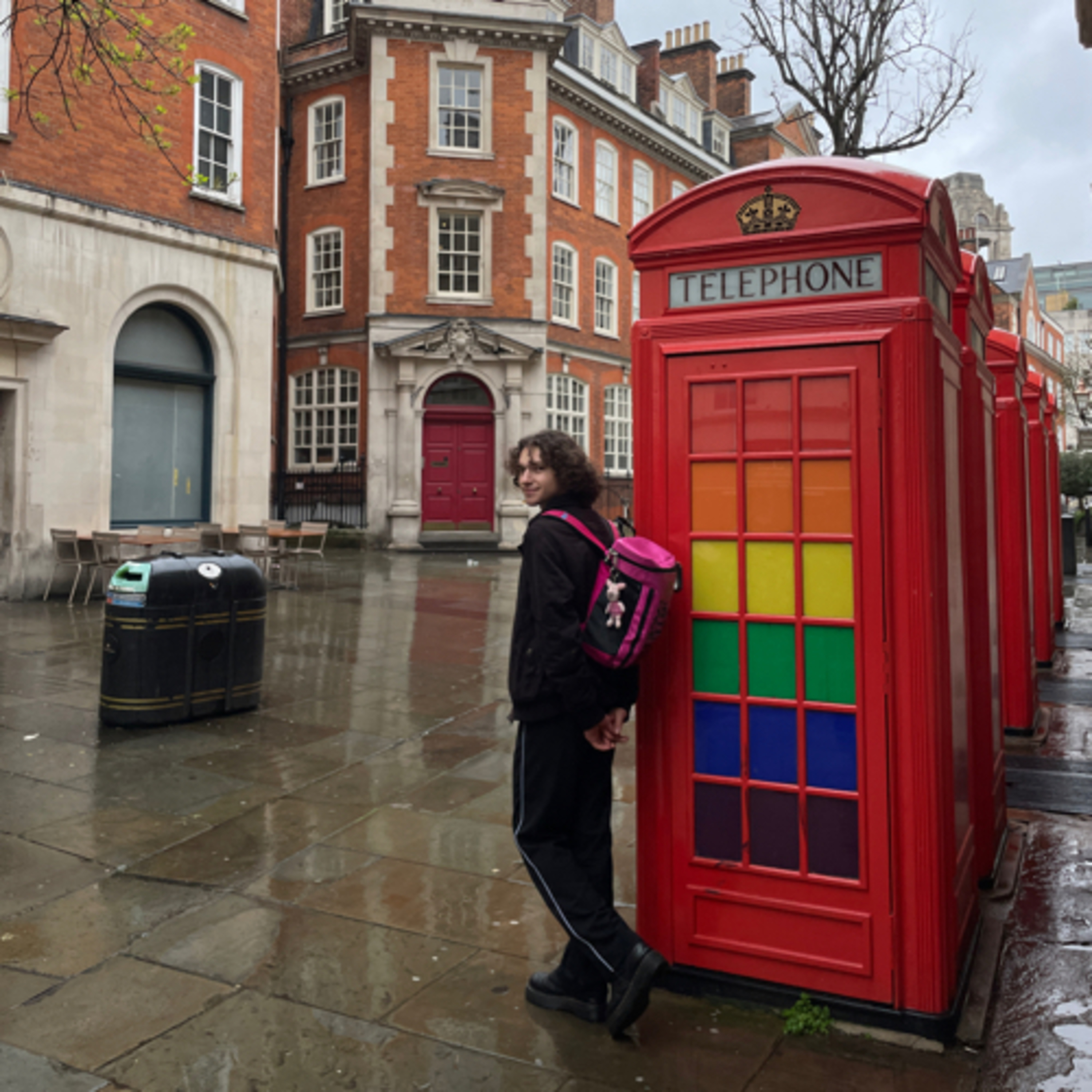 Ausversehen zur Krönung in London und Übernachtung bei Schauspielagent #2 episode artwork