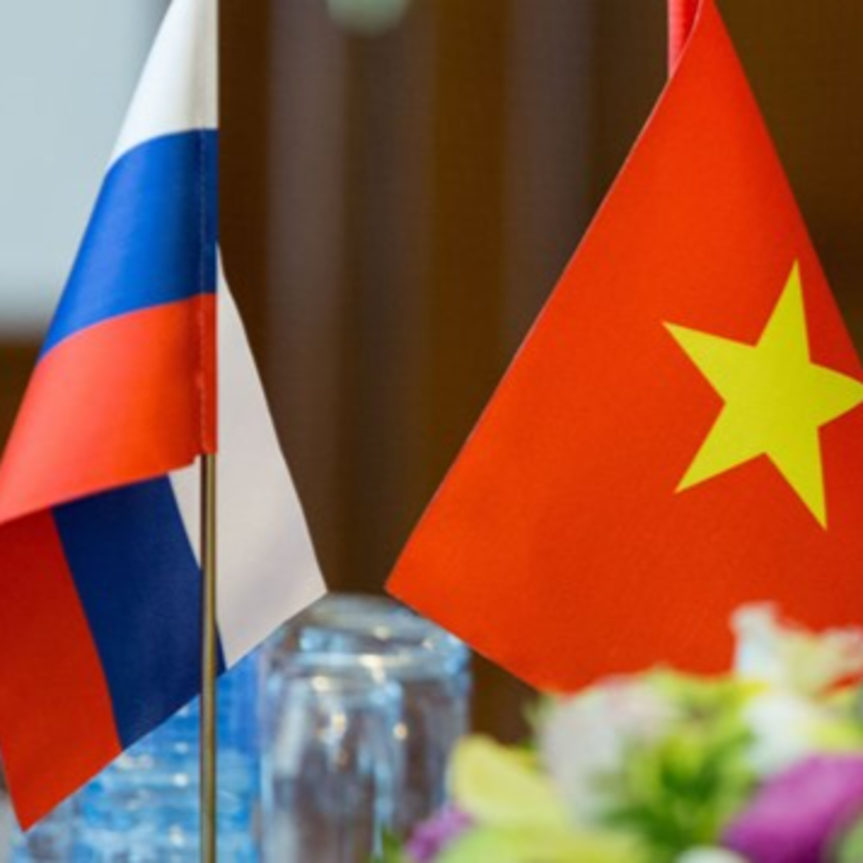 Giải mã “cân bằng chiến lược” của Việt Nam trong tam giác Mỹ-Nga-Việt
