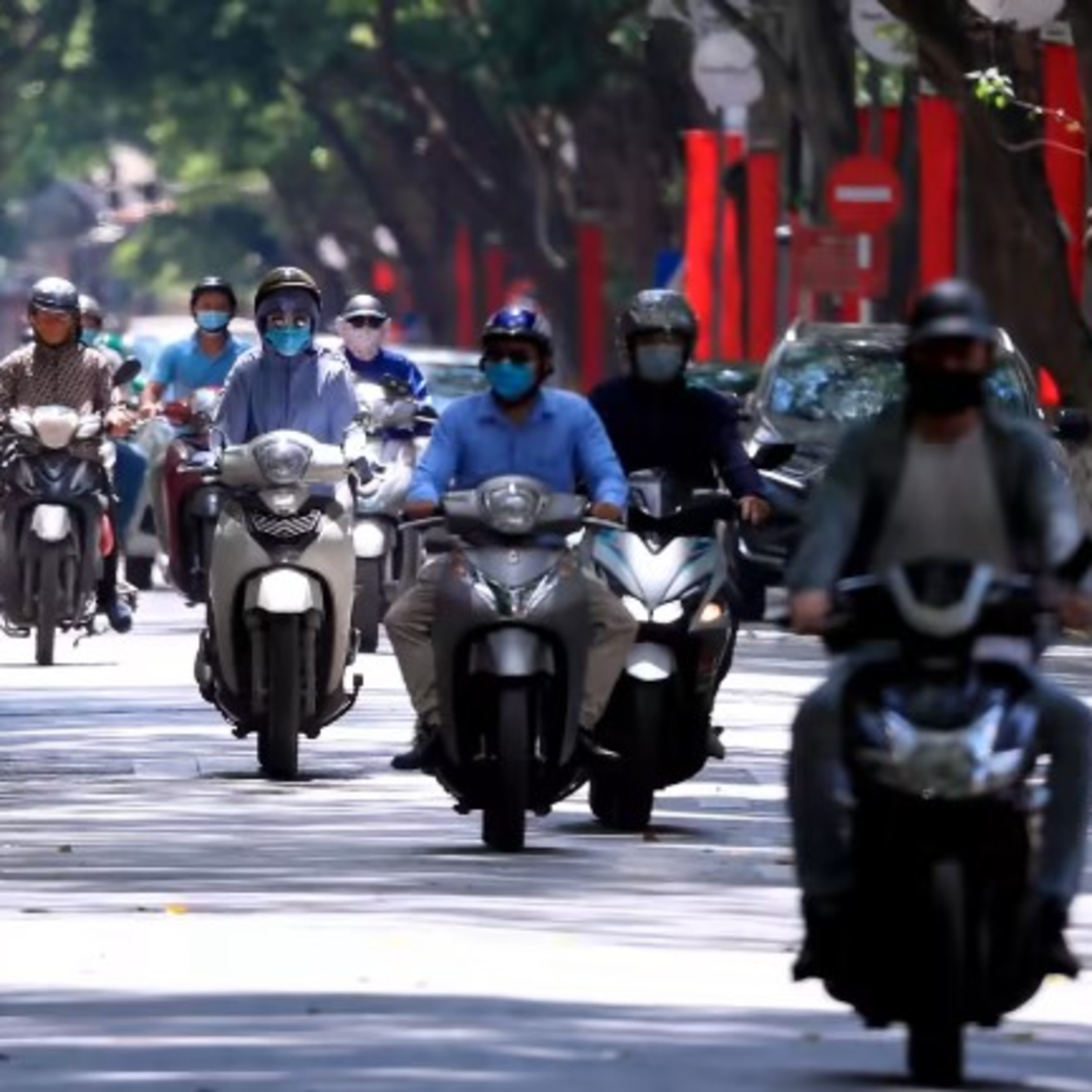 Tốc độ tăng trưởng GDP cao che khuất các khó khăn kinh tế của Việt Nam