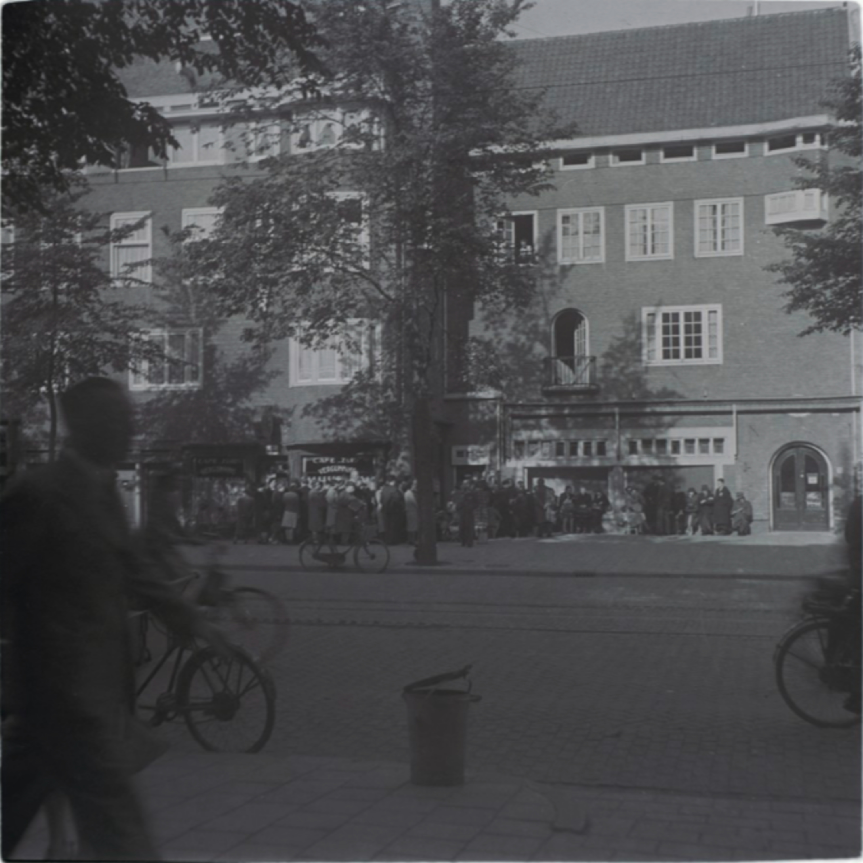 Een audiowandeling door de Amsterdamse Rivierenbuurt (1933 - 1945)