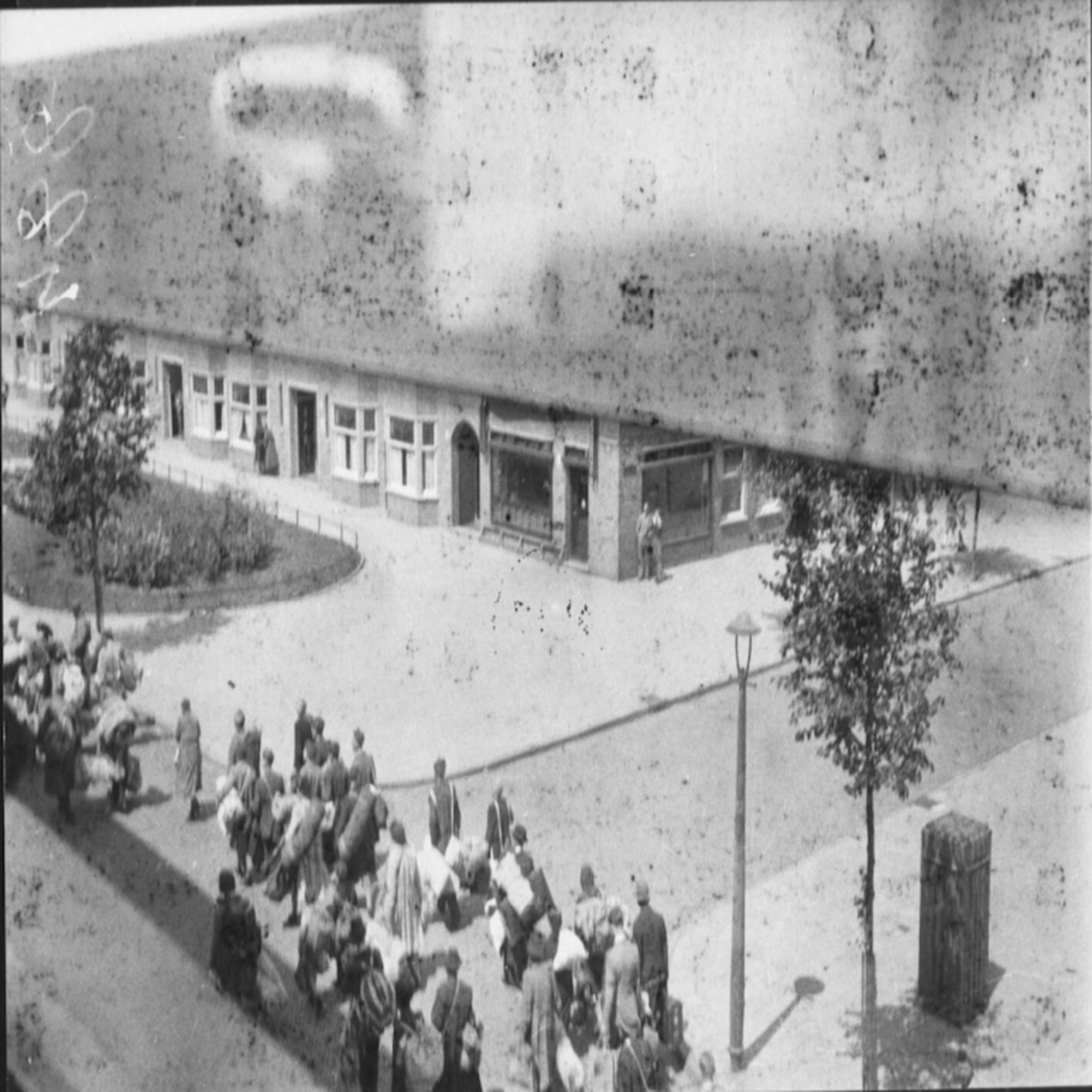 Een audiowandeling door de Amsterdamse Rivierenbuurt (1933 - 1945)