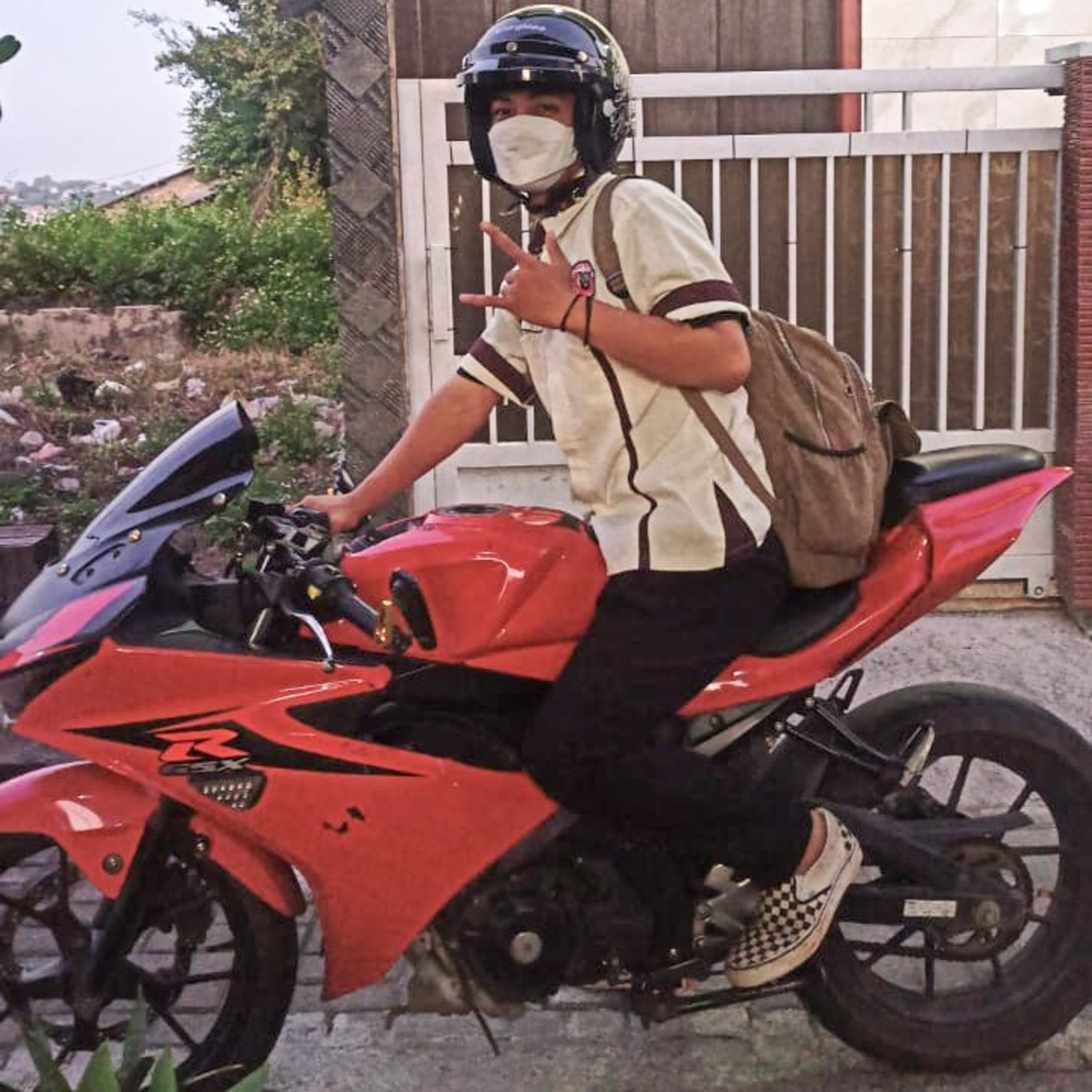 bernyanyi bersama nopal monyet