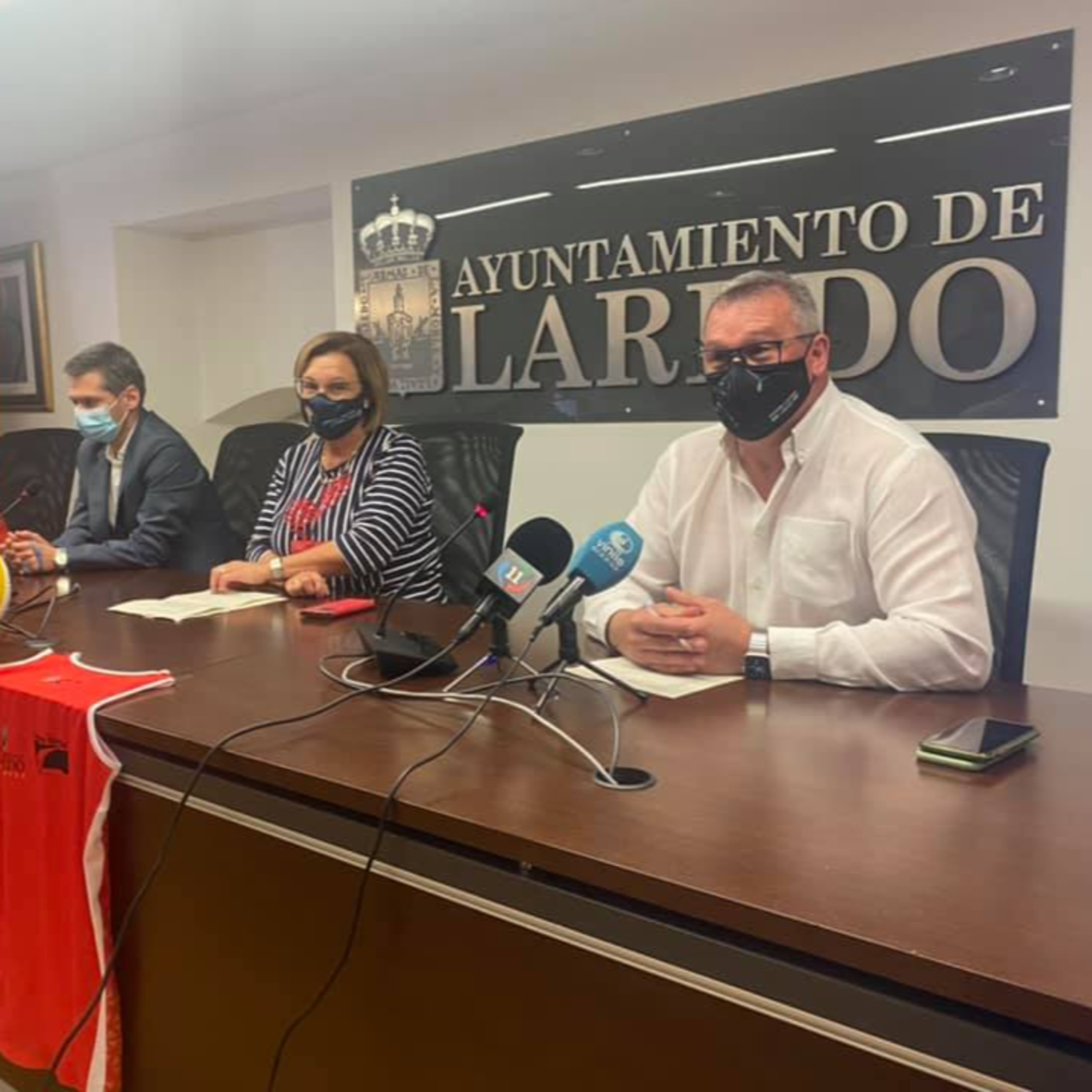 VINILO FM | CANTABRIA 98.9 FM