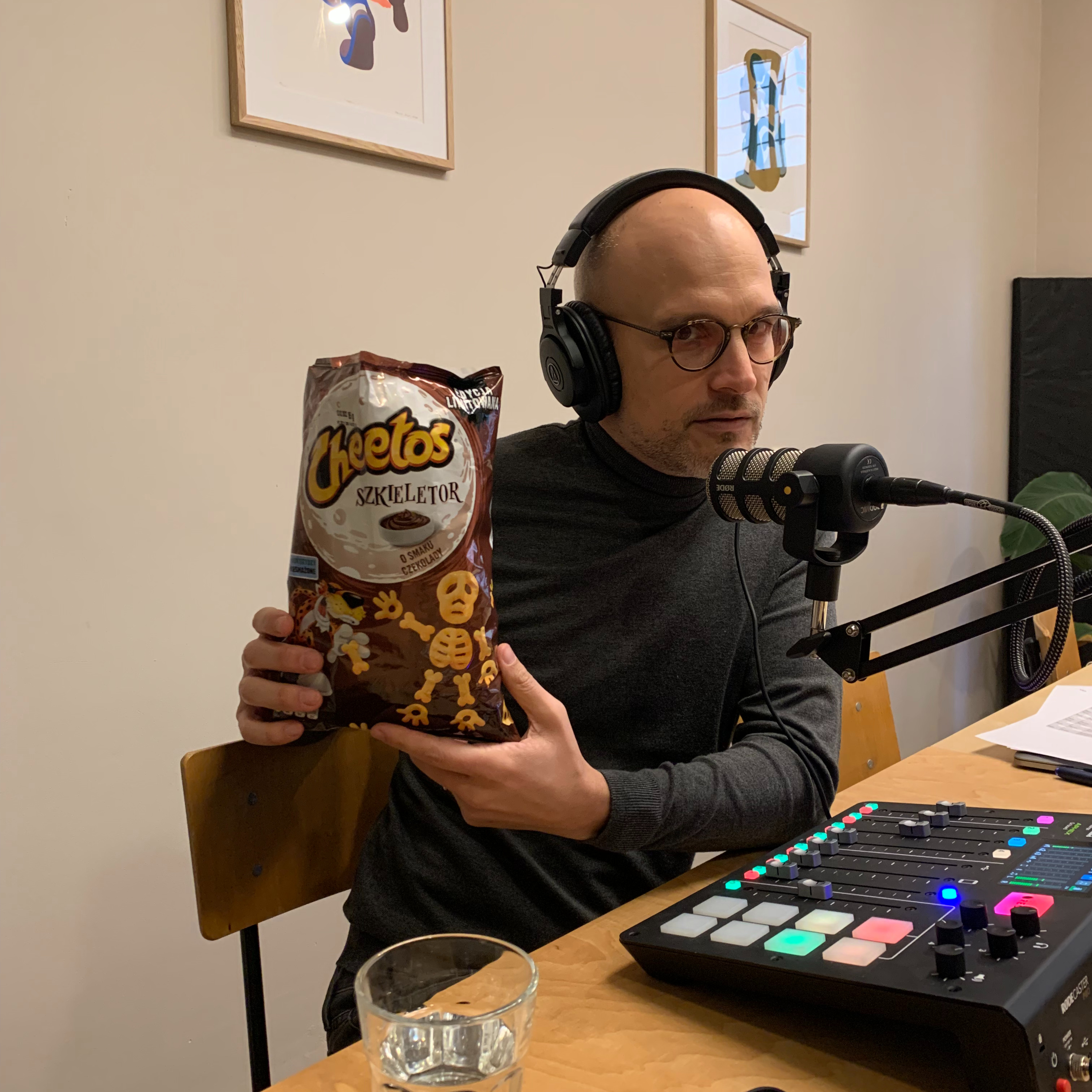 #18 YAP: American Psycho in the Garden Room, Chocolate-flavoured Cheetos & Michał's Crispy Ear