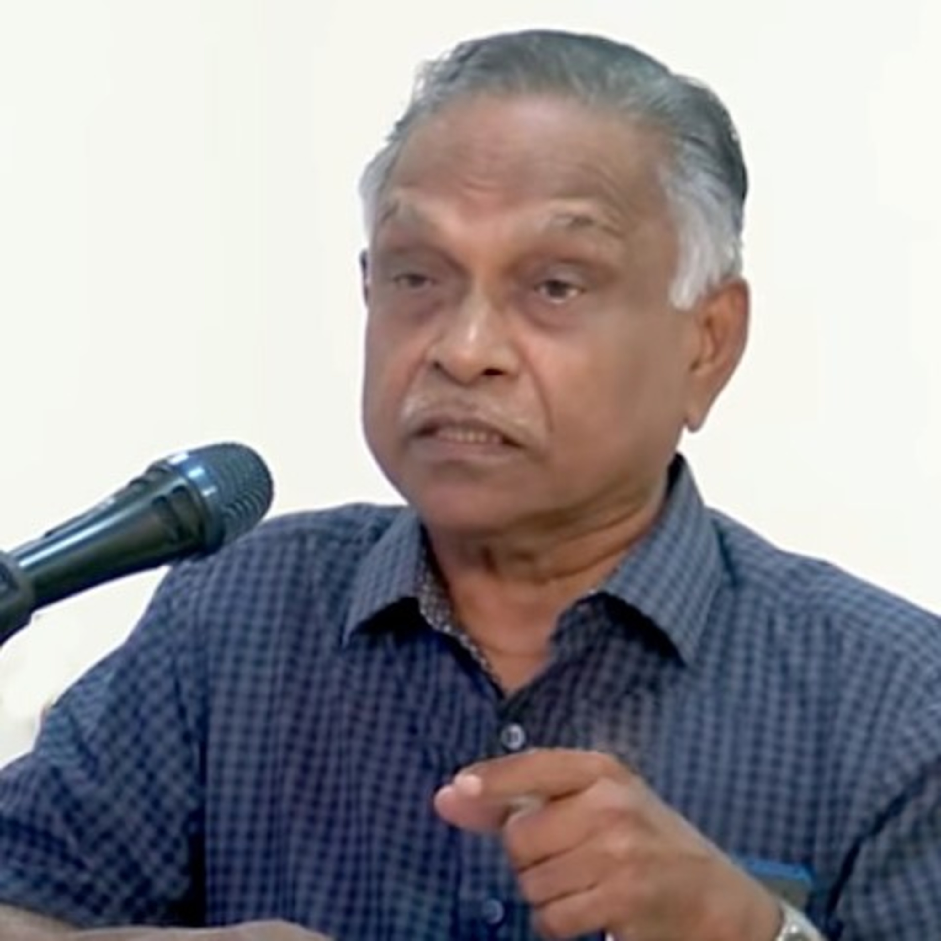 சடங்கு என்ற பெயரில் சிவாஜியிடம் பார்ப்பனர்கள் செய்த சுரண்டல்கள் - பேராசிரியர். கருணானந்தன் | History episode artwork