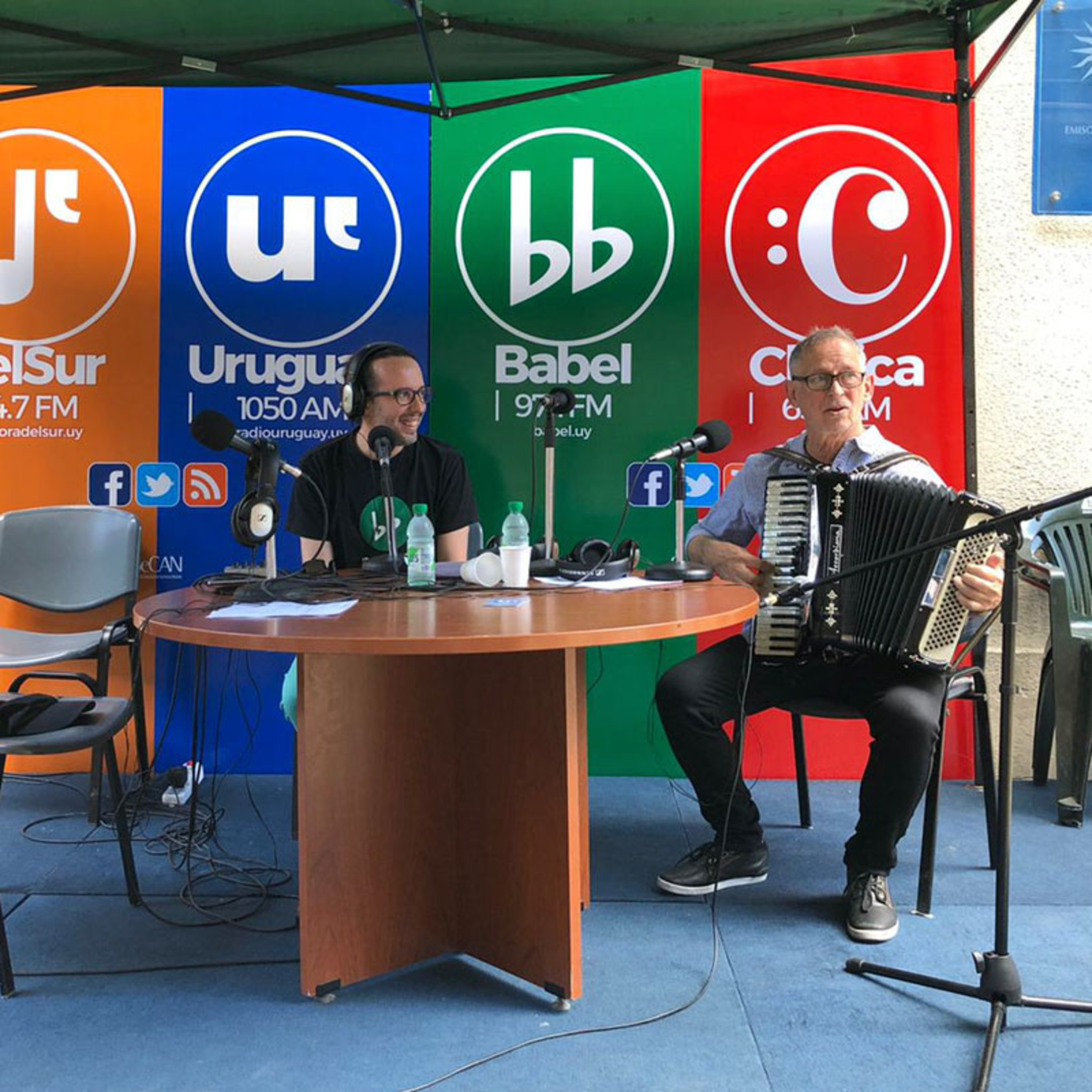 Hugo Fattoruso en los 90 años de las radios públicas episode artwork
