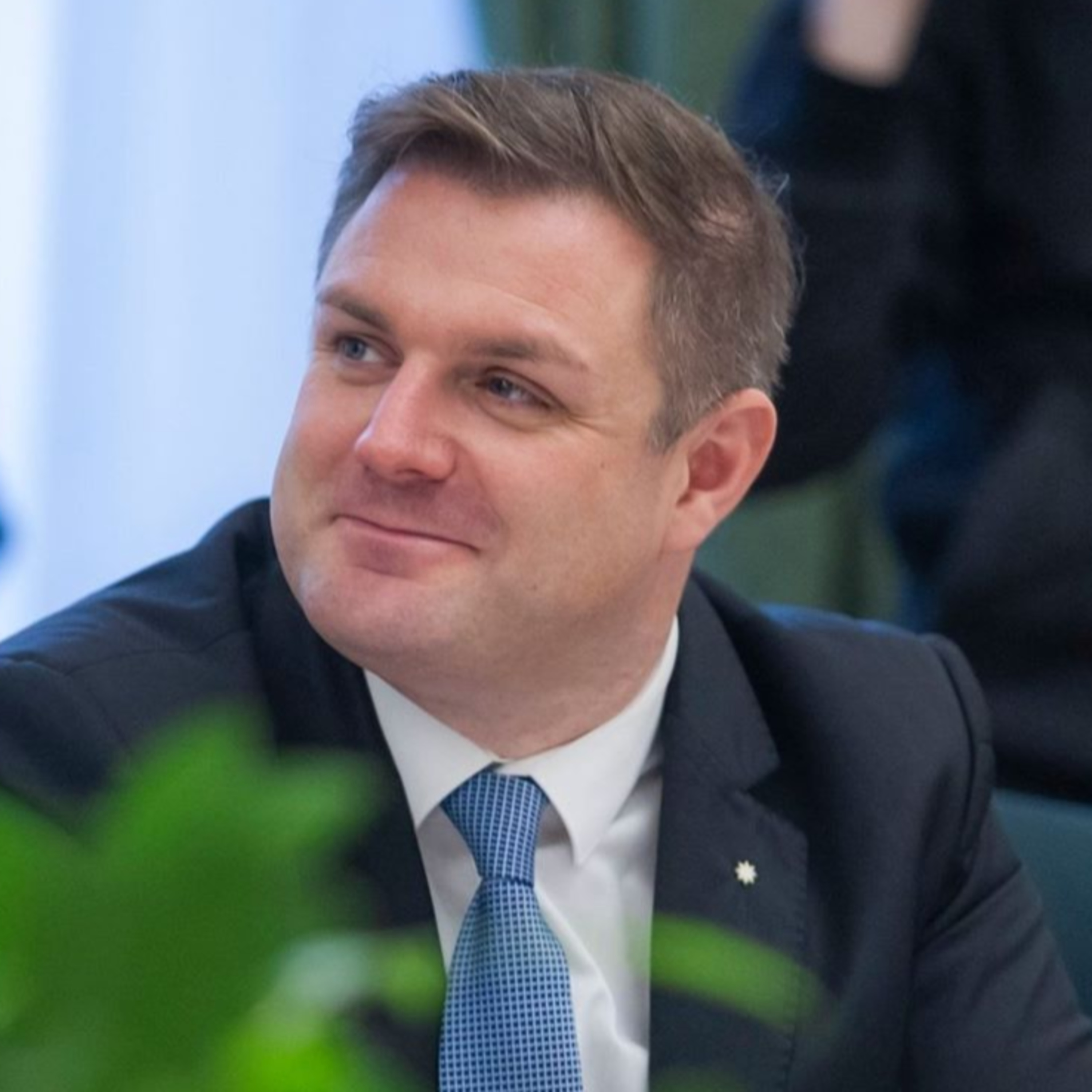 Auland - Civil KorTárs