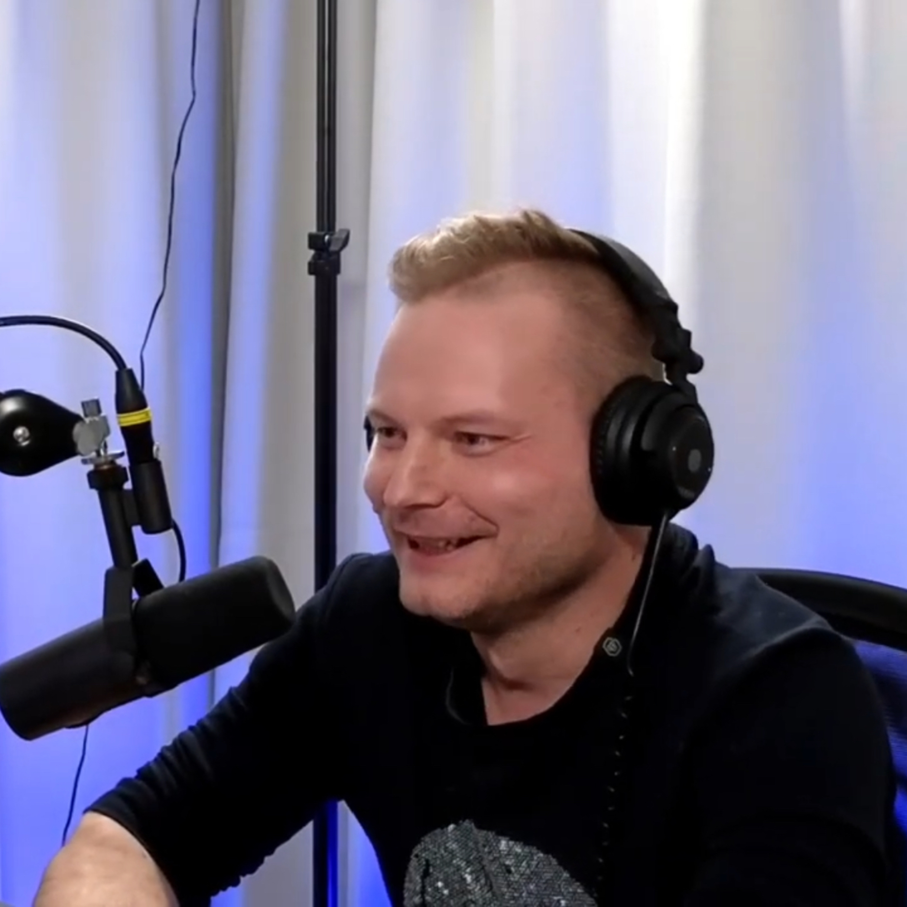 #95 - Lentäjä Santtu Euroopan ilmatilassa episode artwork