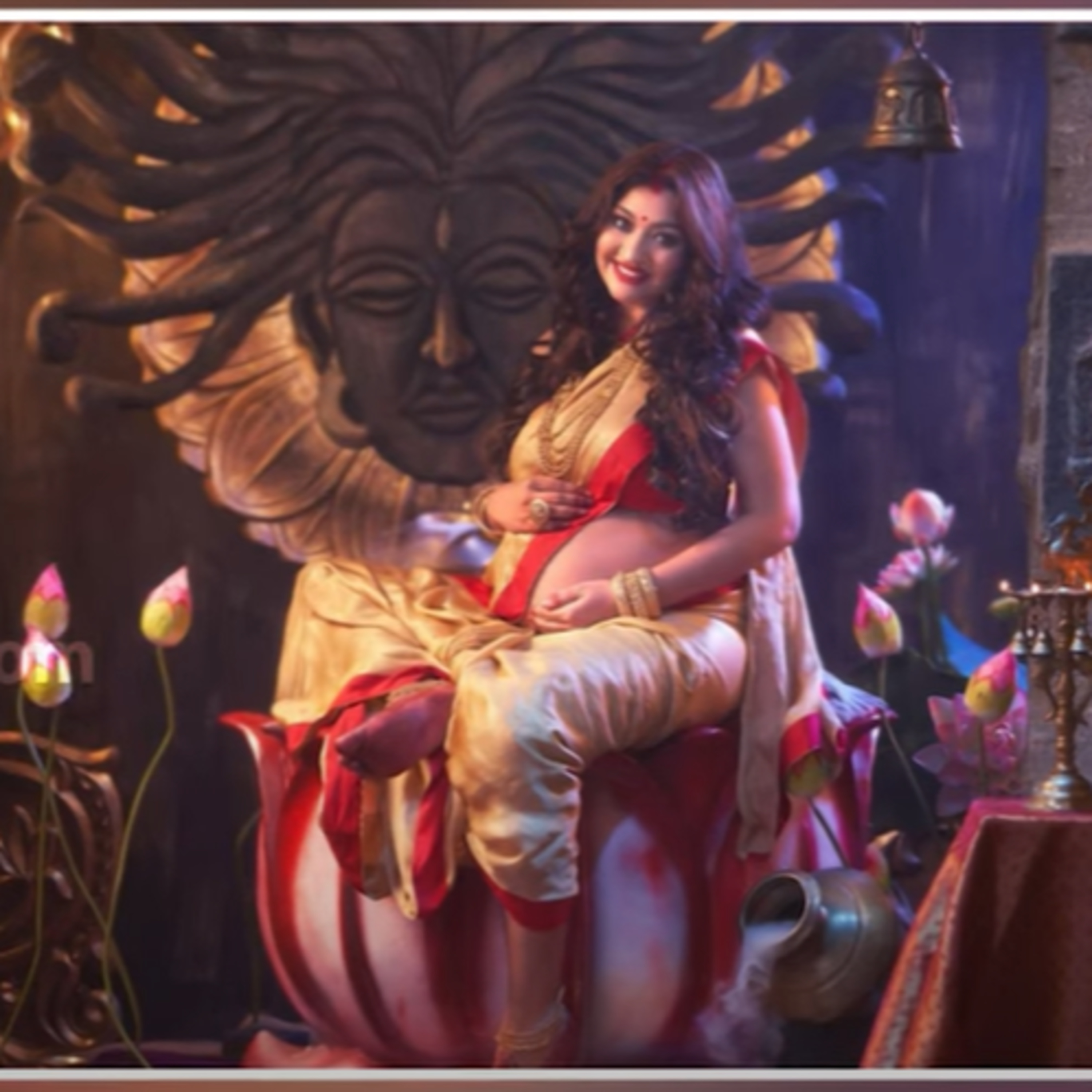 Neelima Esai's Creative Pregnancy Photoshoot goes Viral episode artwork