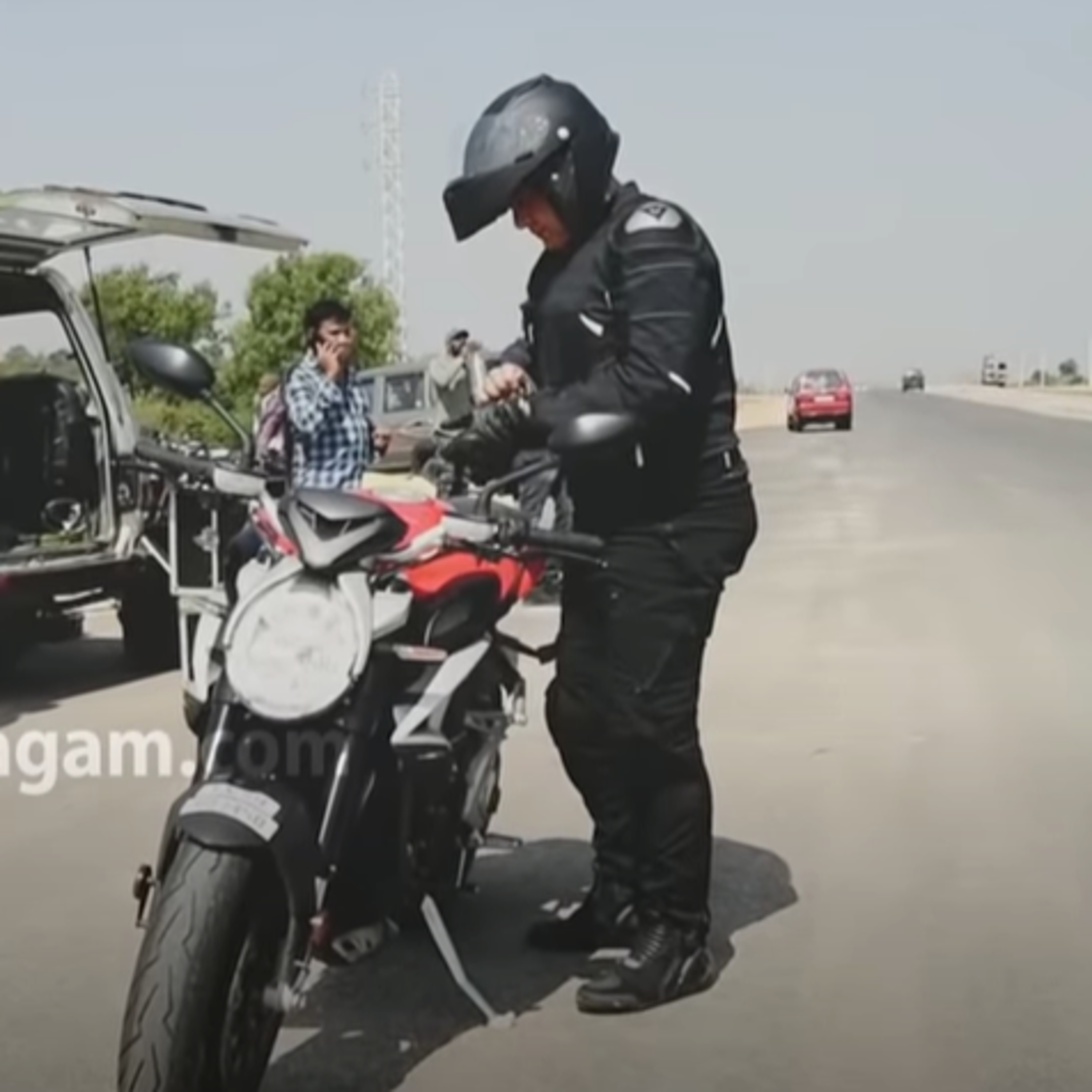 Ajith Kumar's breathtaking Stunt - Valimai Making Video episode artwork