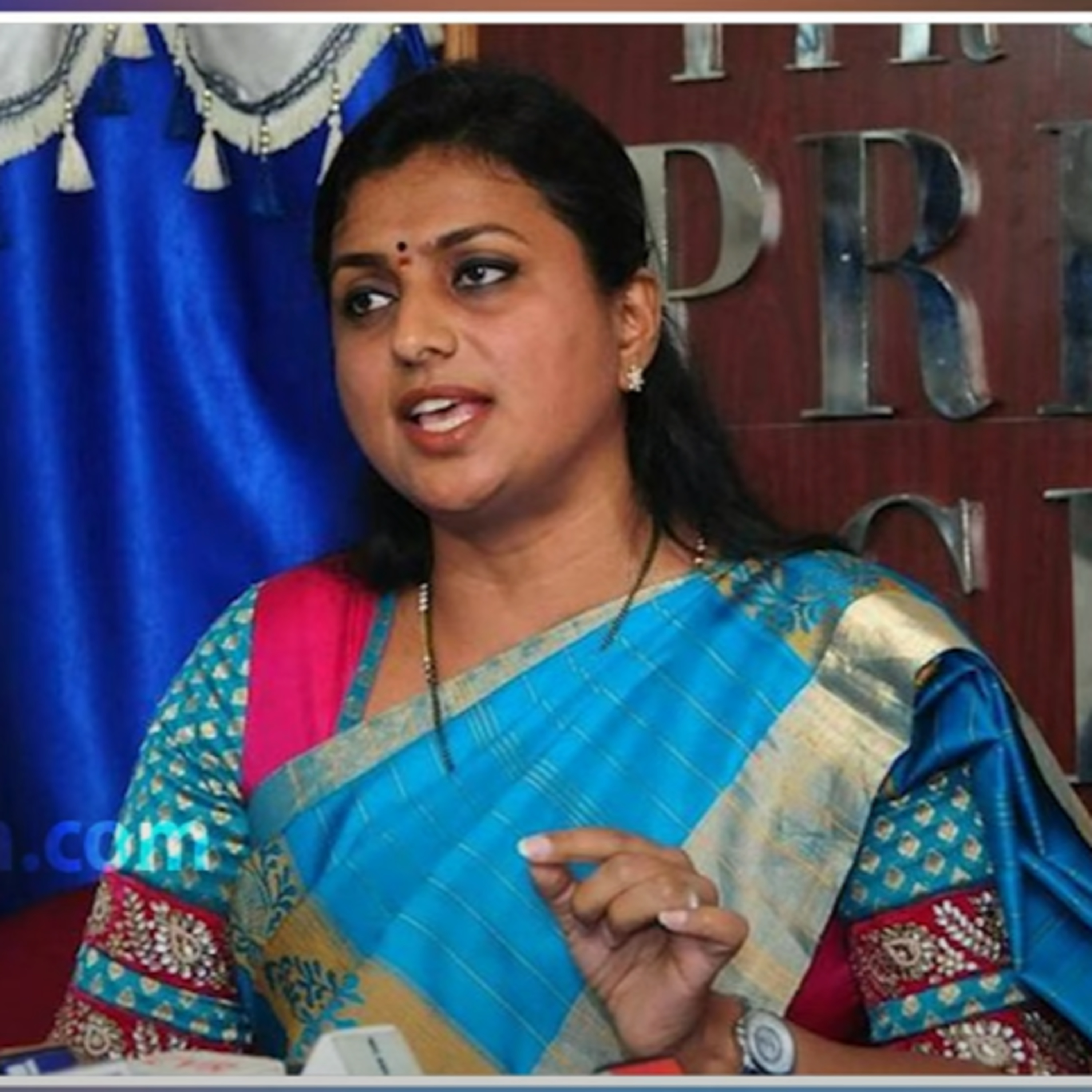 Actress Roja escapes from a Horrifying Flight Accident episode artwork