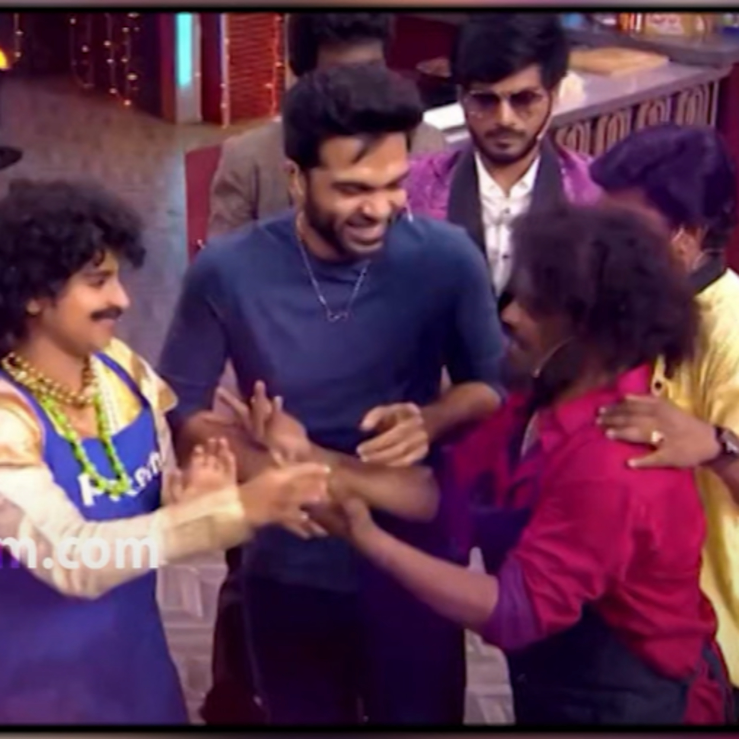 Vijay TV Pugazh is not a part of Cooku With Comali Season 3? episode artwork