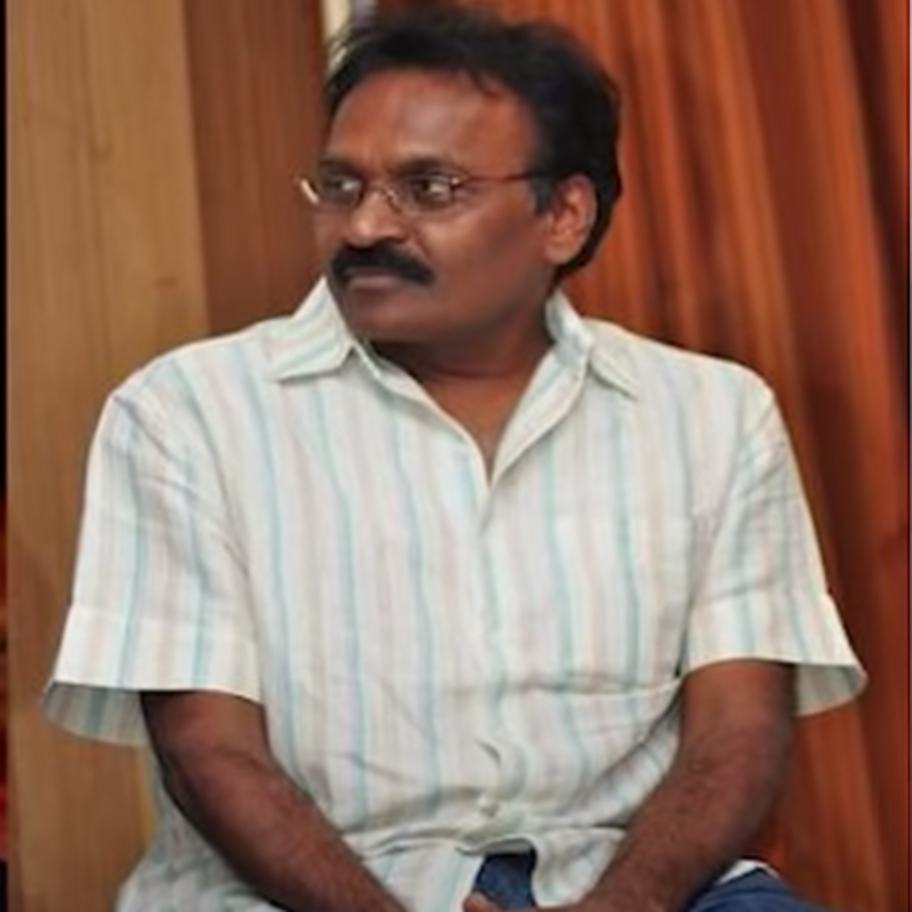 Dhanush & Aishwarya இடையே Divorce ஆ?- Kasthuri Raja விளக்கம் episode artwork