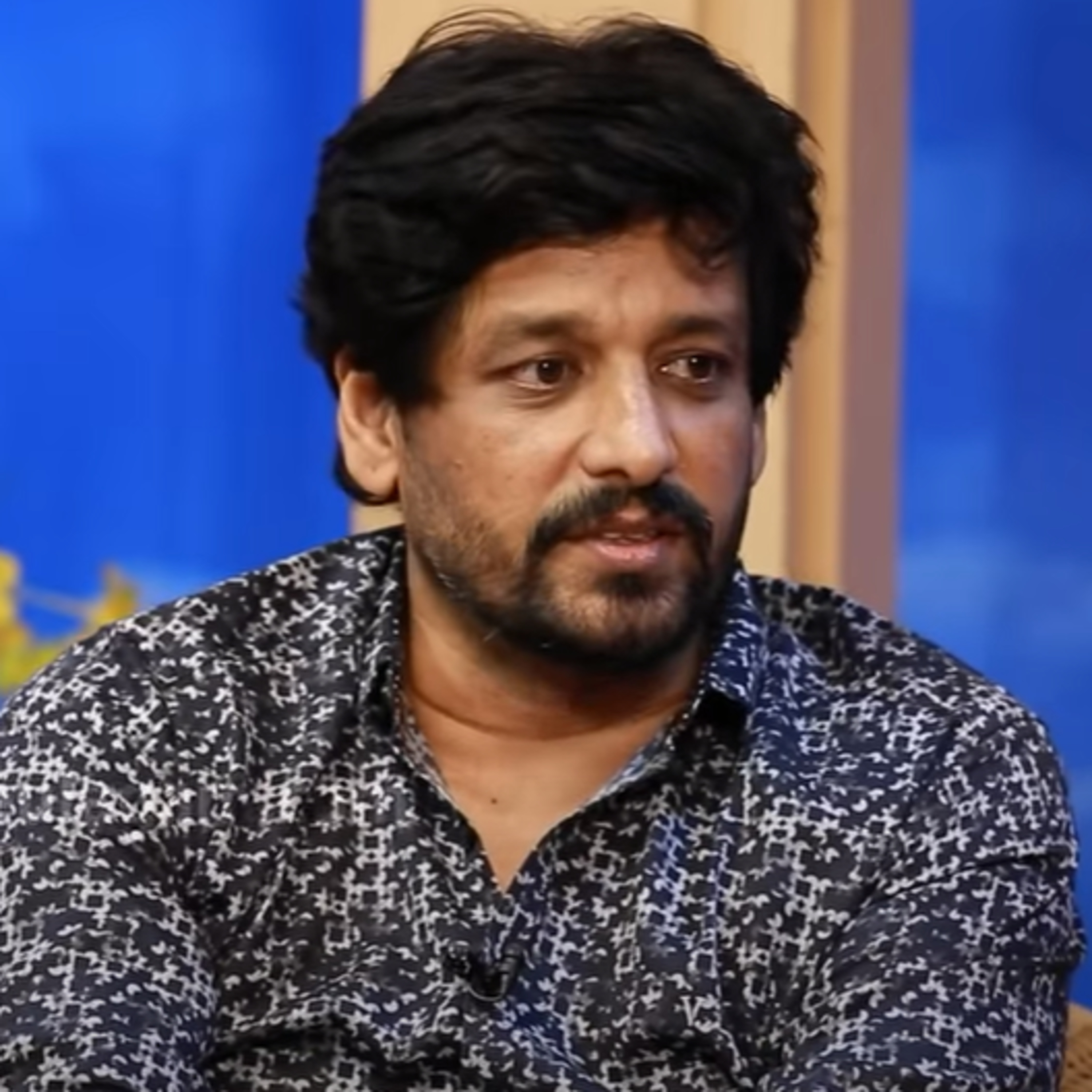 Actor Vidharth Open Interview - நீயெல்லாம் ஏன் நடிக்க வந்தன்னு கேட்டாங்க | Veeram | Myna episode artwork
