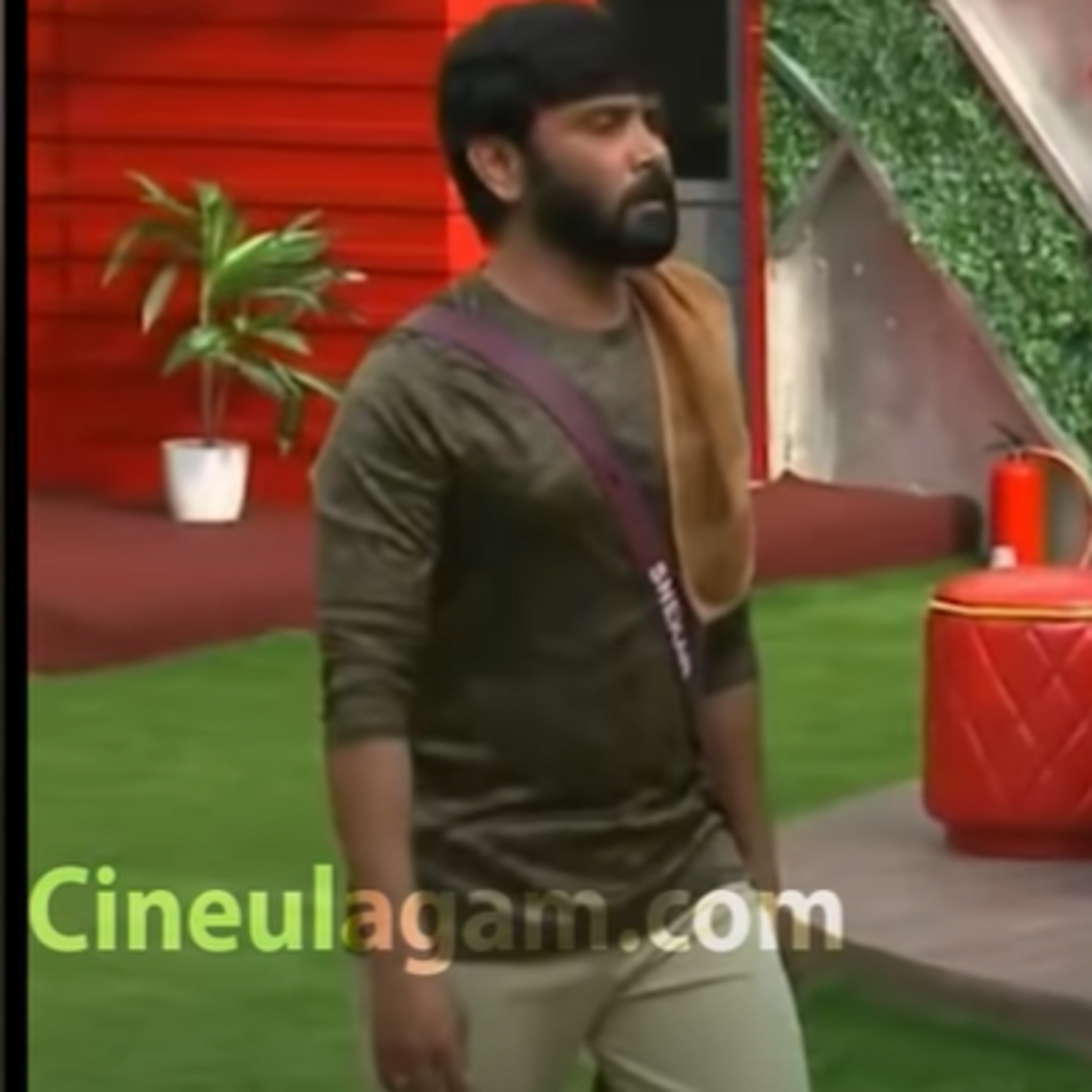 Bigg Boss Ultimate-ஆல் முதல் நாளே கடுப்பான ரசிகர்கள் episode artwork