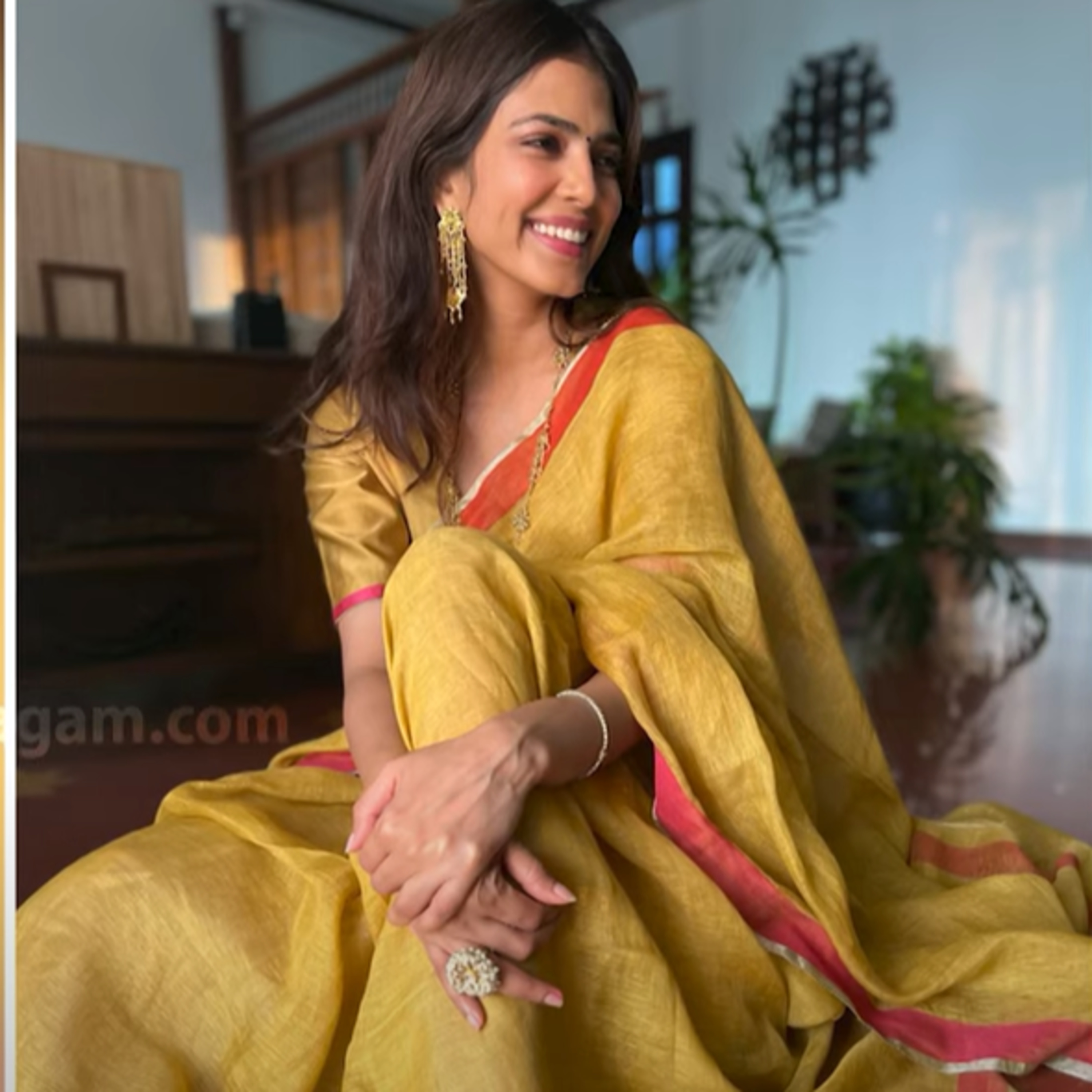 Malavika Mohanan Blasts🔥 Photoவ Morph பண்ணி Share பண்ணாதீங்க episode artwork
