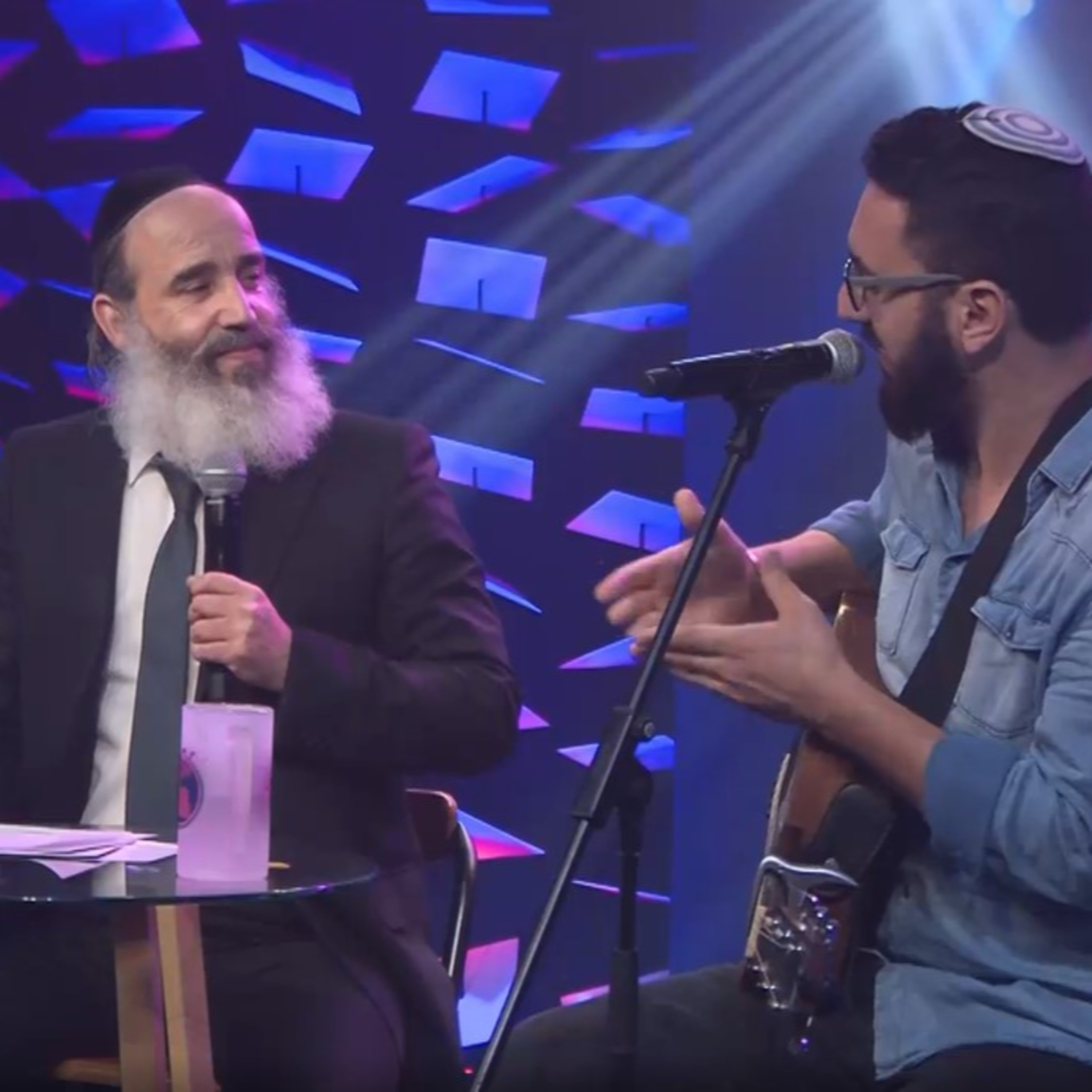 לצאת מאזור הנוחות - הרב יצחק פנגר והזמר אלנתן שלום episode artwork
