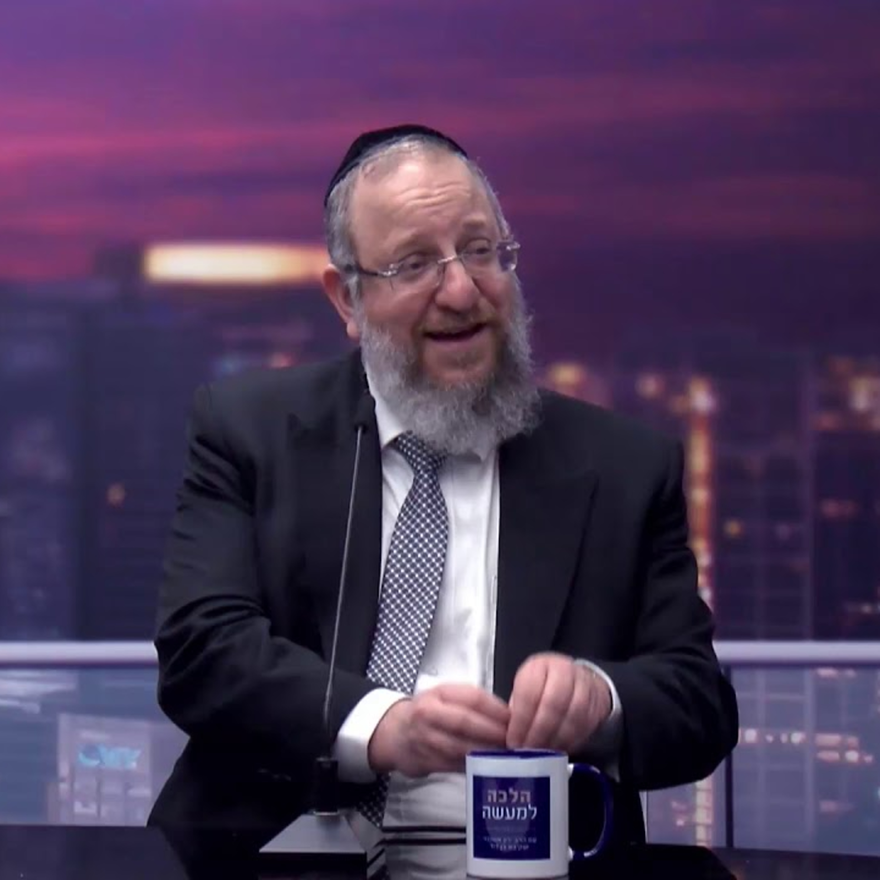 הלכה למעשה: הלכות כיבוד הורים, ושאלות צופים בנושאים הלכתיים שונים episode artwork