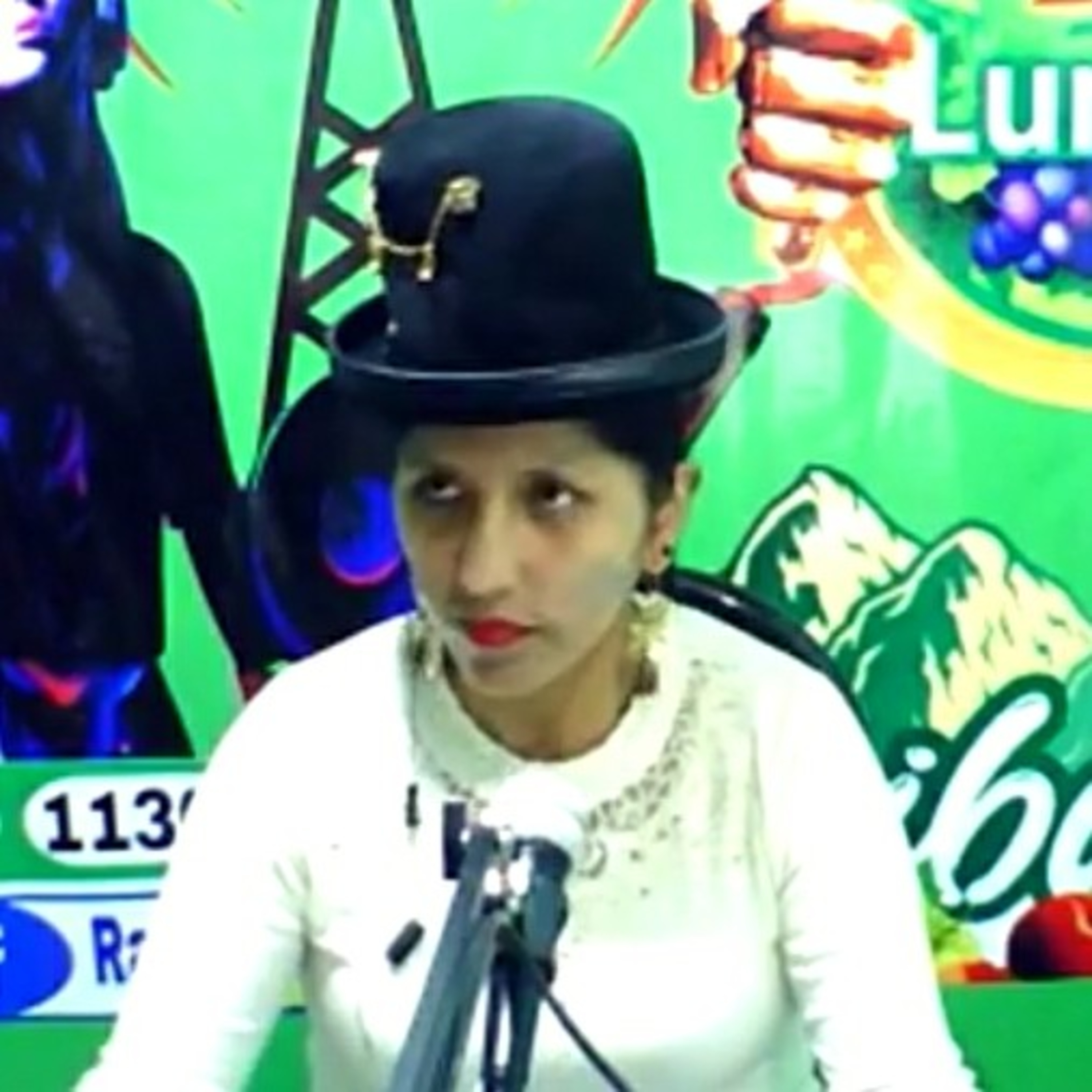 Radio luribay con Eugenia la genia -->> LA HORA LOCA  episode artwork