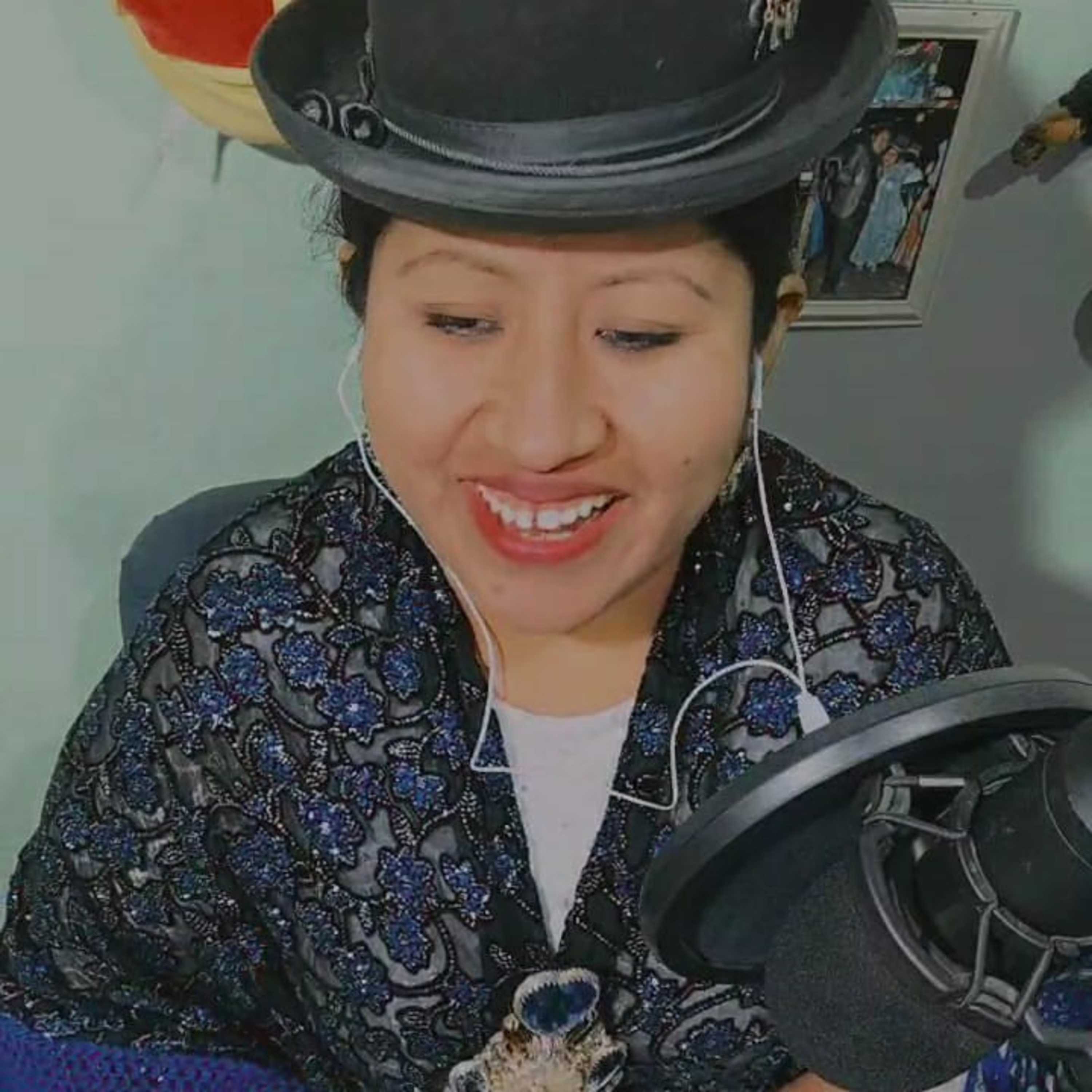 Radio muñecas con Elenita Poma  episode artwork