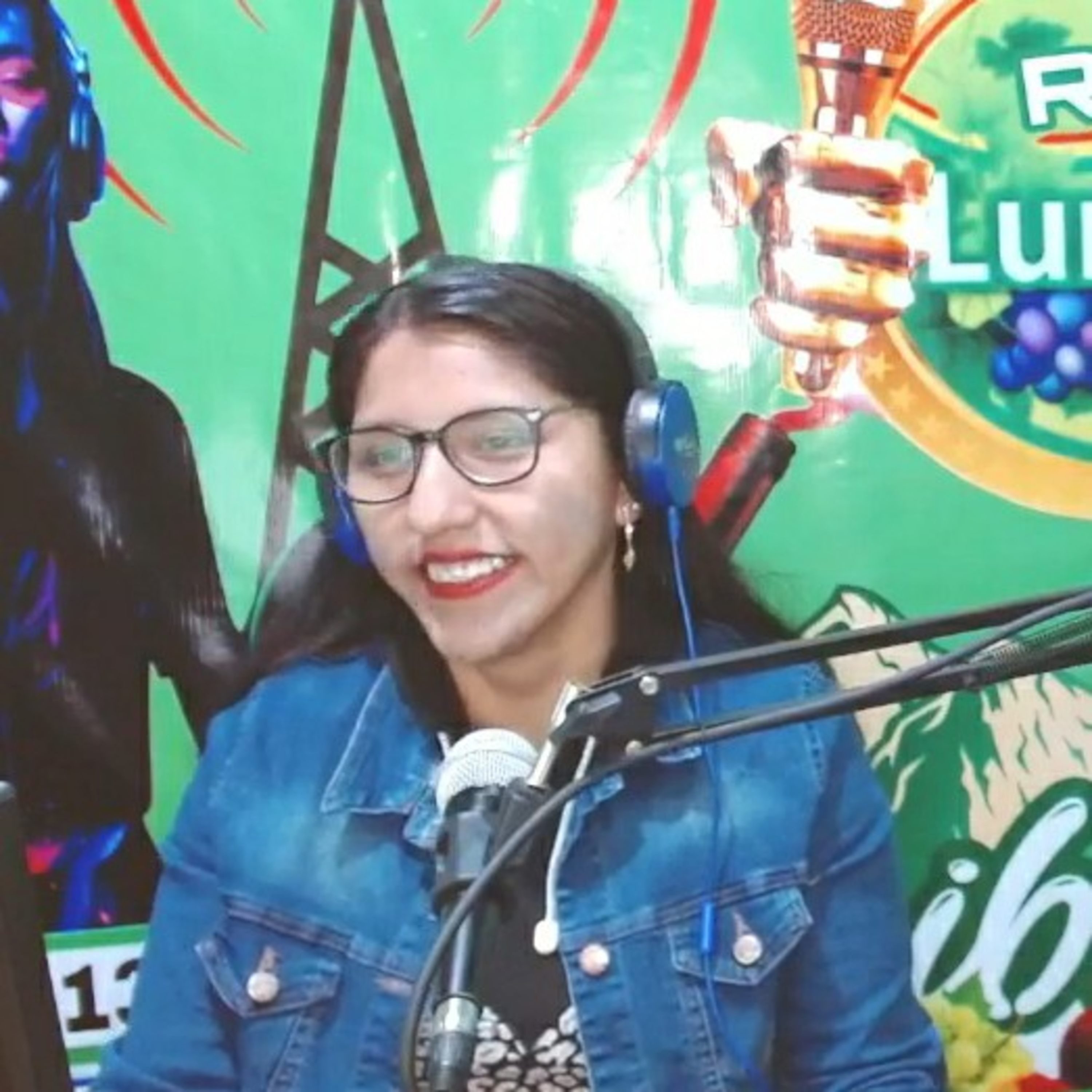 LA HORA LOCA con Eugenia la genia desde radio luribay  episode artwork
