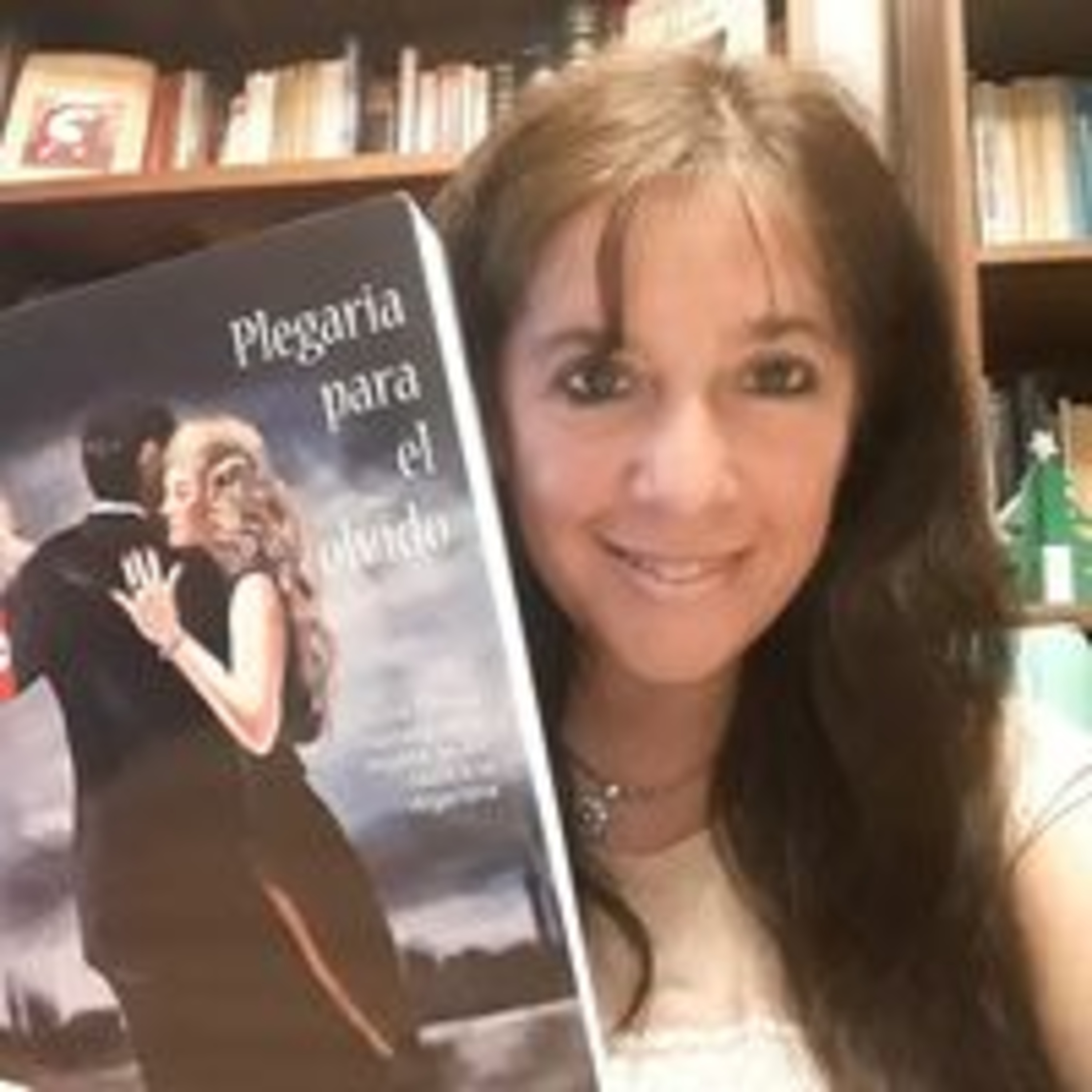 Entrevista escritora, historiadora y docente argentina Marcela Chiquilito del 28 de Abril de 2021. episode artwork