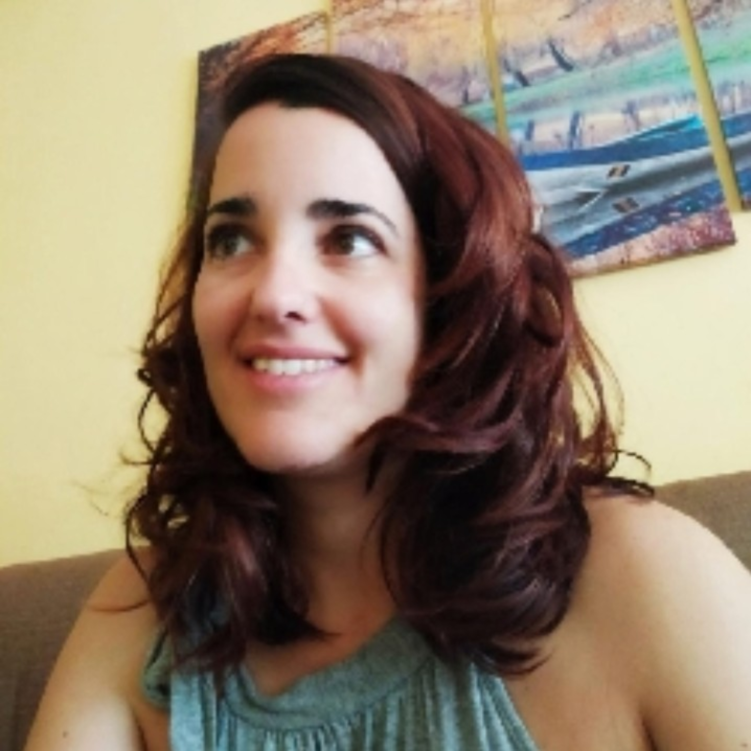 Entrevista escritora Azucena Hernán del 18 de Agosto de 2021. episode artwork