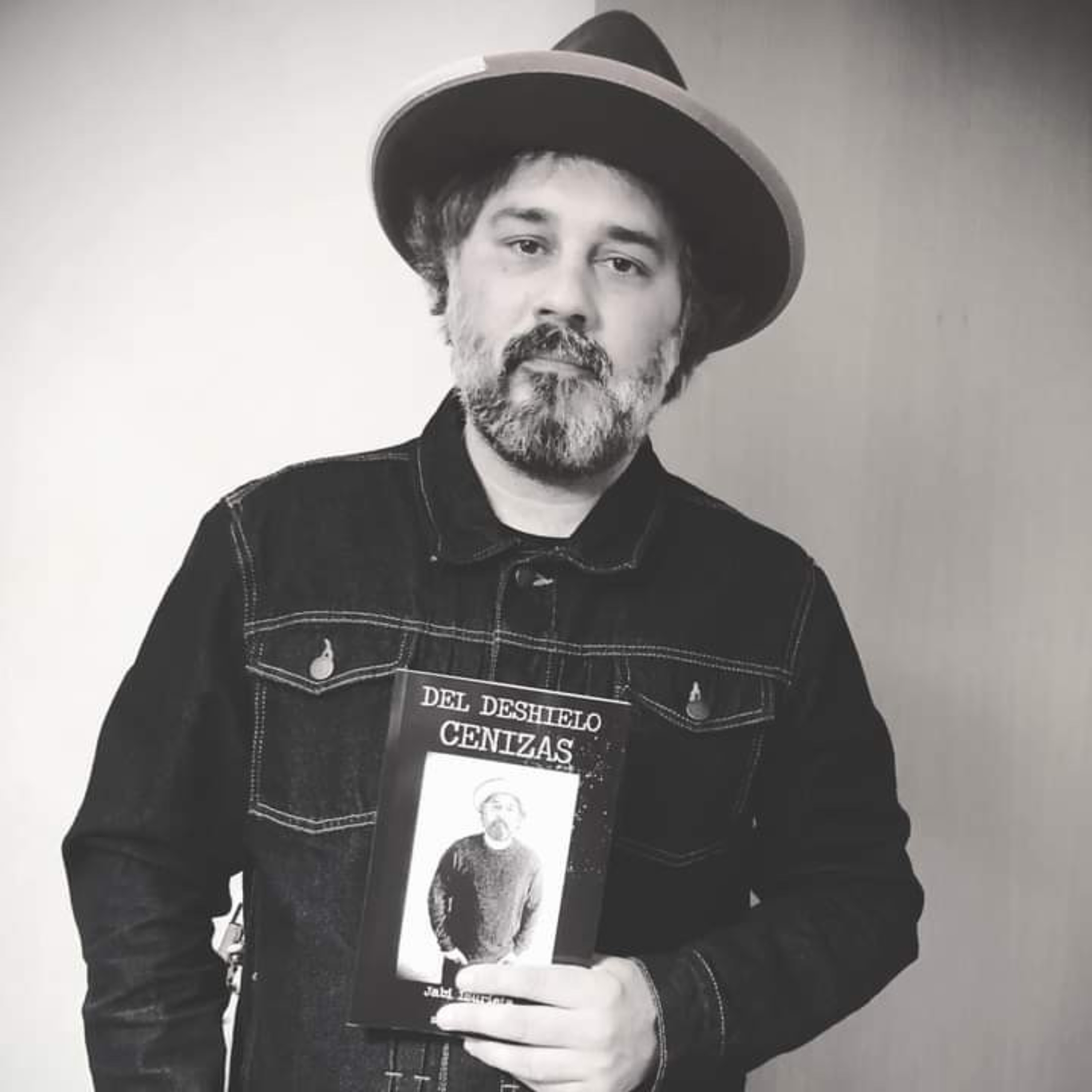Entrevista cantautor y escritor español Jabi Izurieta del 8 de Junio de 2022. episode artwork