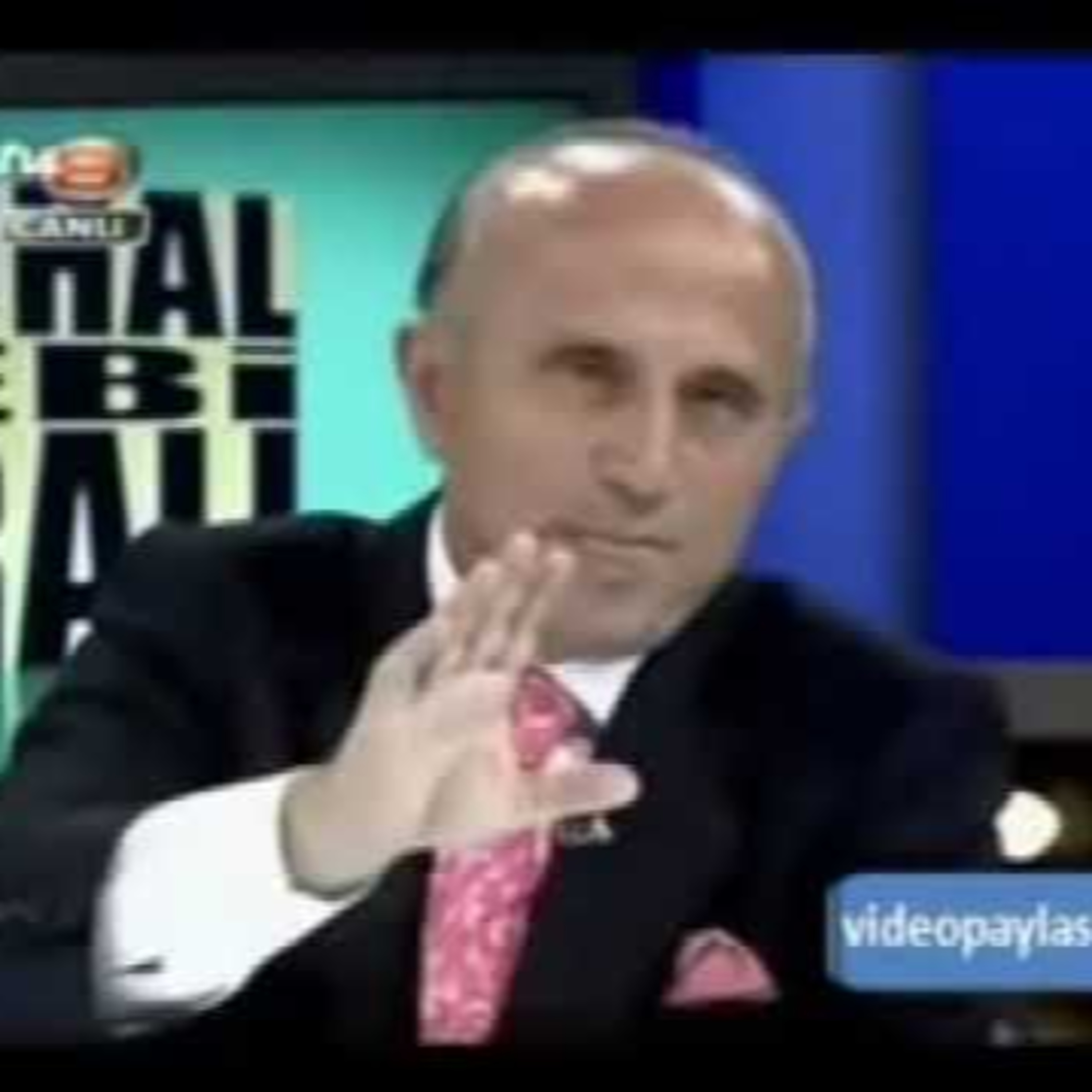 Yaşar Nuri Öztürk'ten Hakkı Devrim'e Sert 'Kabile Şefi' Tepkisi - 10.11.2011 - Muhallebi Kralı Tv8 episode artwork