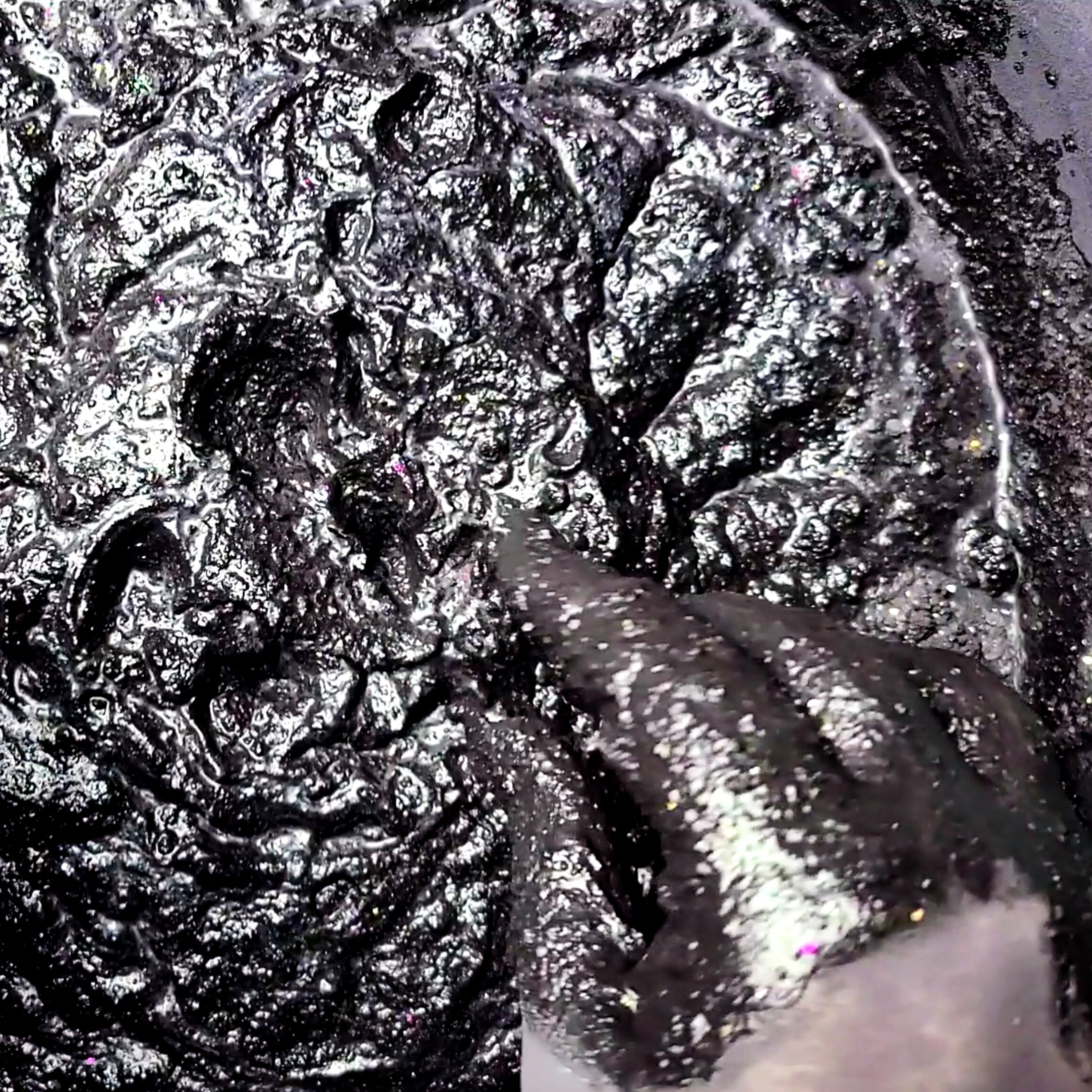 Hand Mixing Hydrophobic Powder into Paste 🖤🎉 Reforming My Black Iron Oxide Glitter Mix