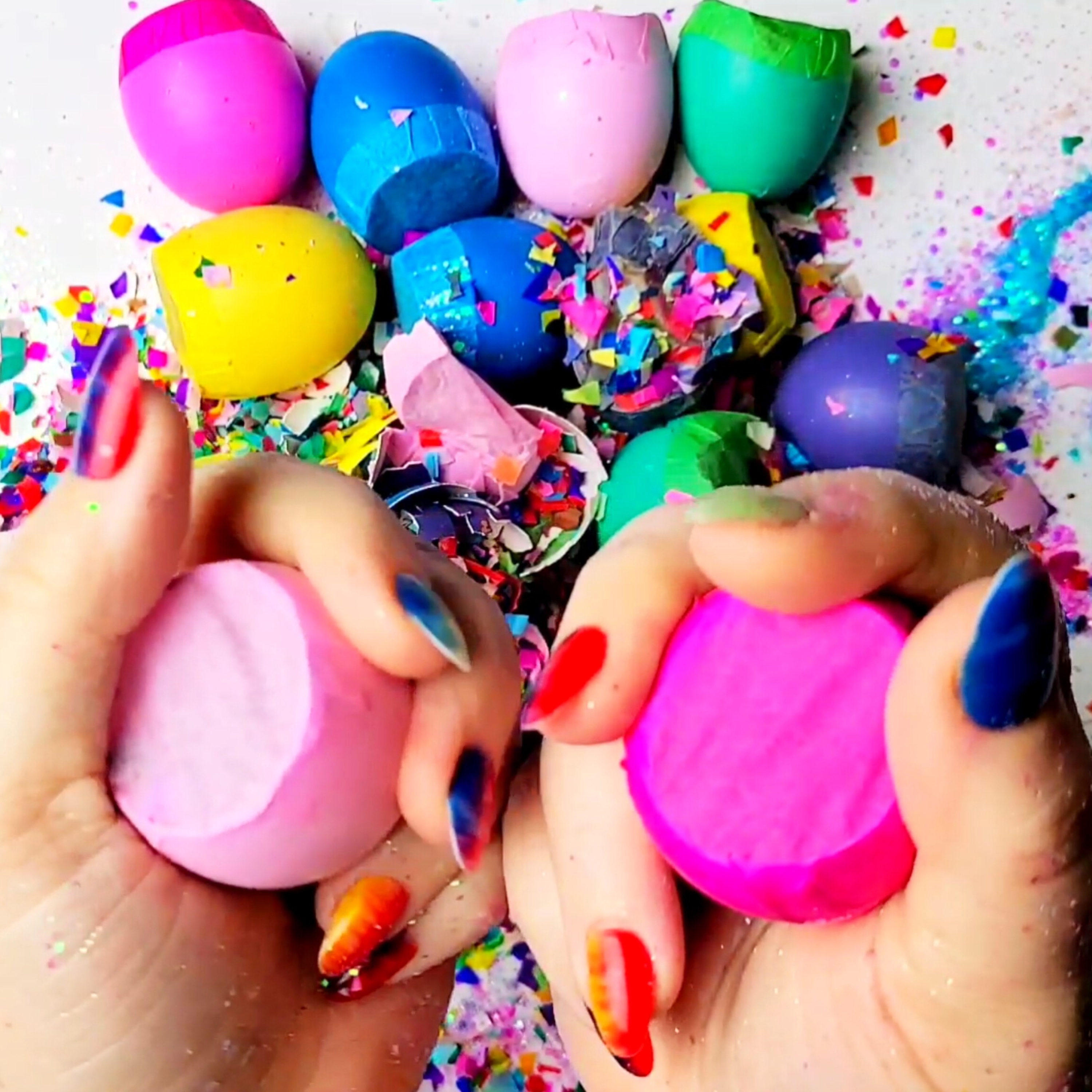 3-in-1 Confetti Eggs, Cascarones Covered in Cornstarch, Dusty Slab Crush! Happy Easter! 🥚🐇